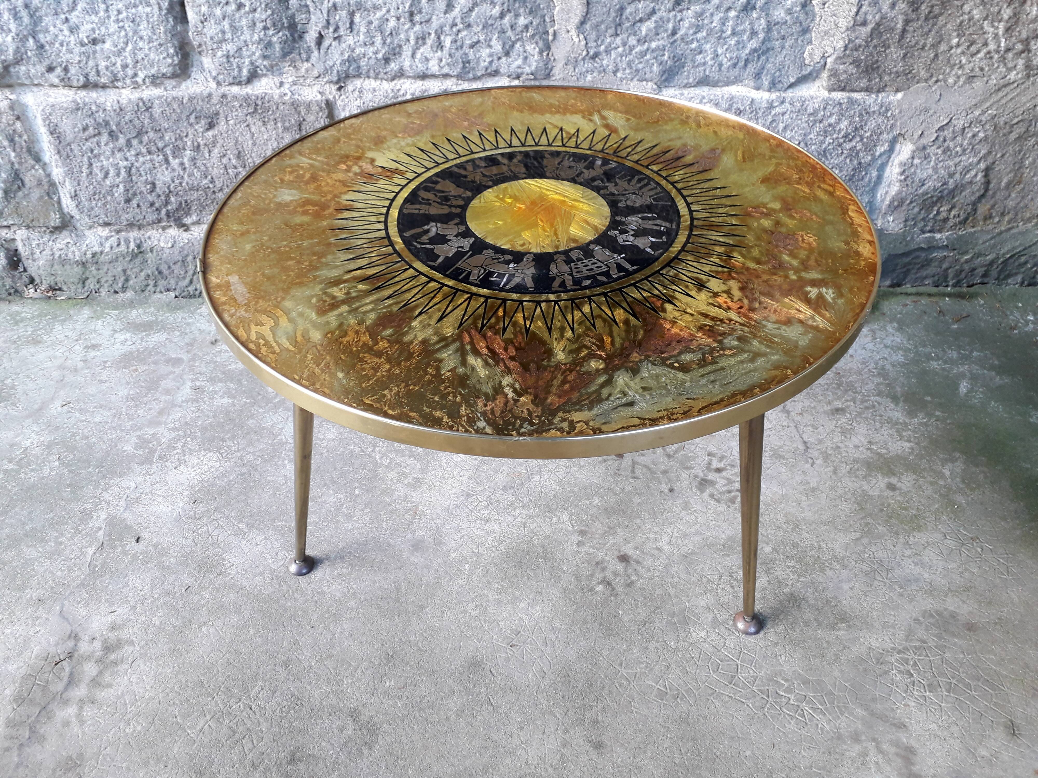 Vintage coffee table compass feet