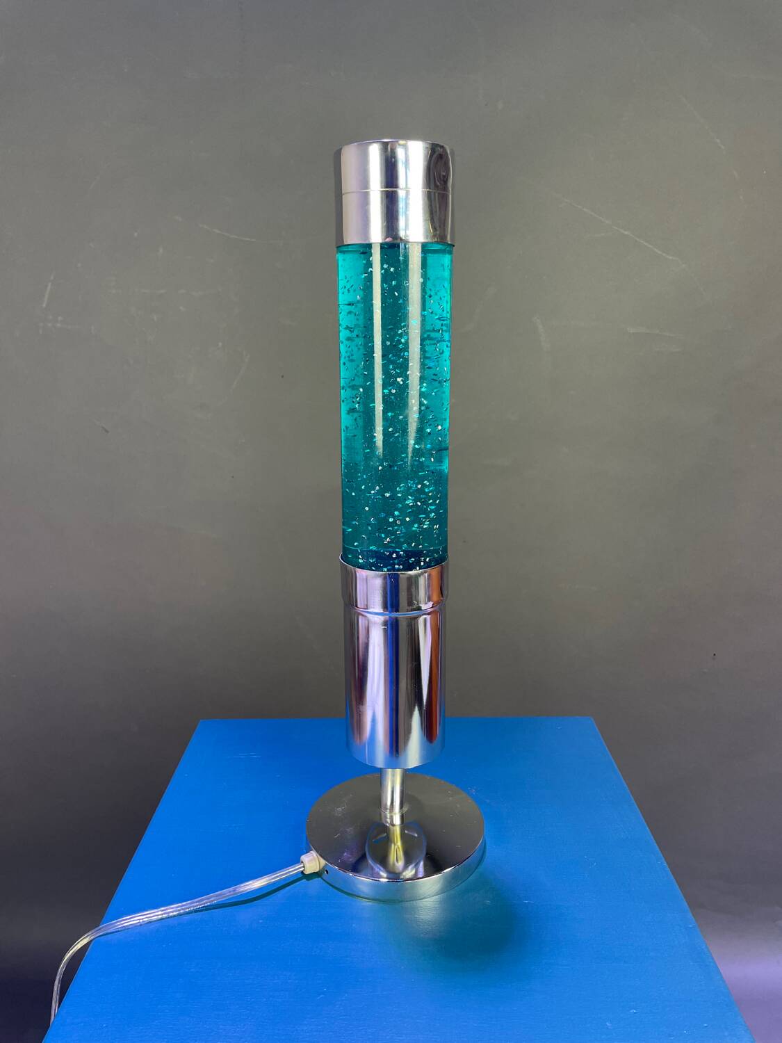 Crestworth Cosmos Glitter Lamp