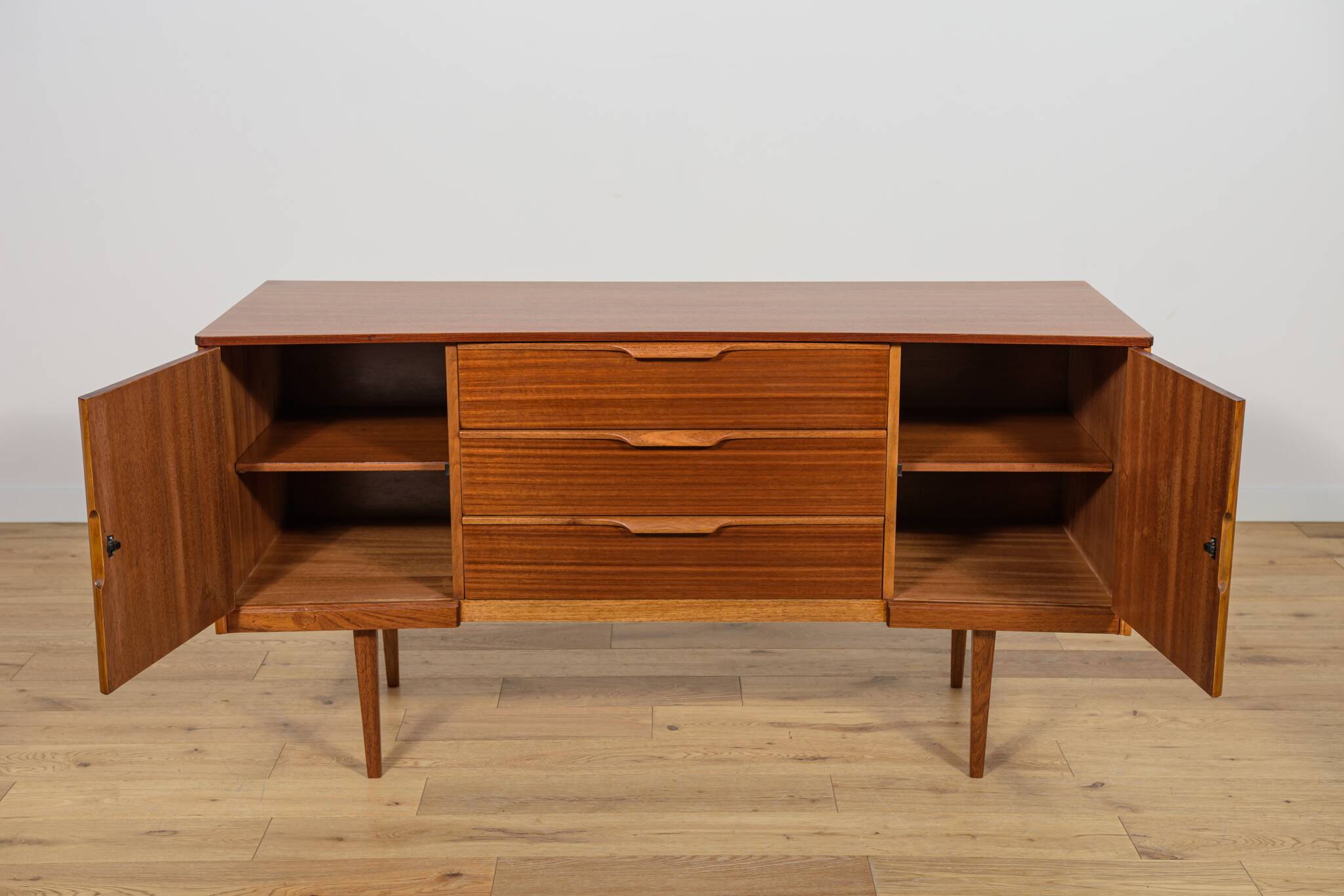 Mid Century Teak Sideboard from Austinsuite, United Knigdom, 1960s
