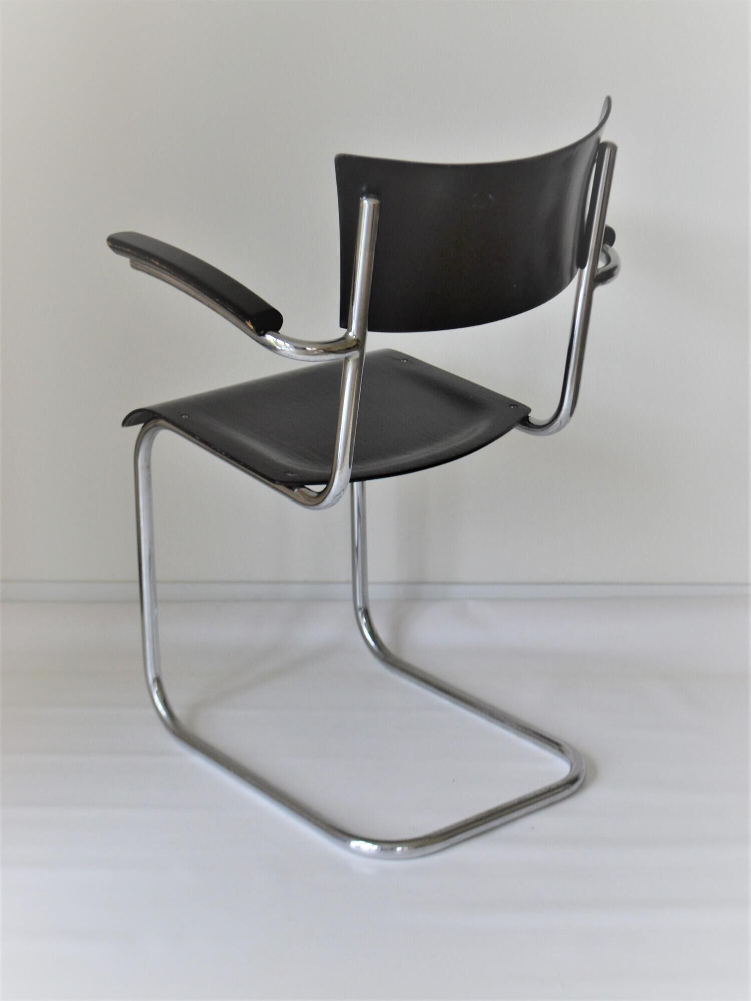 1940s Mart Stam B43 chair produced by De Cirkel Amsterdam