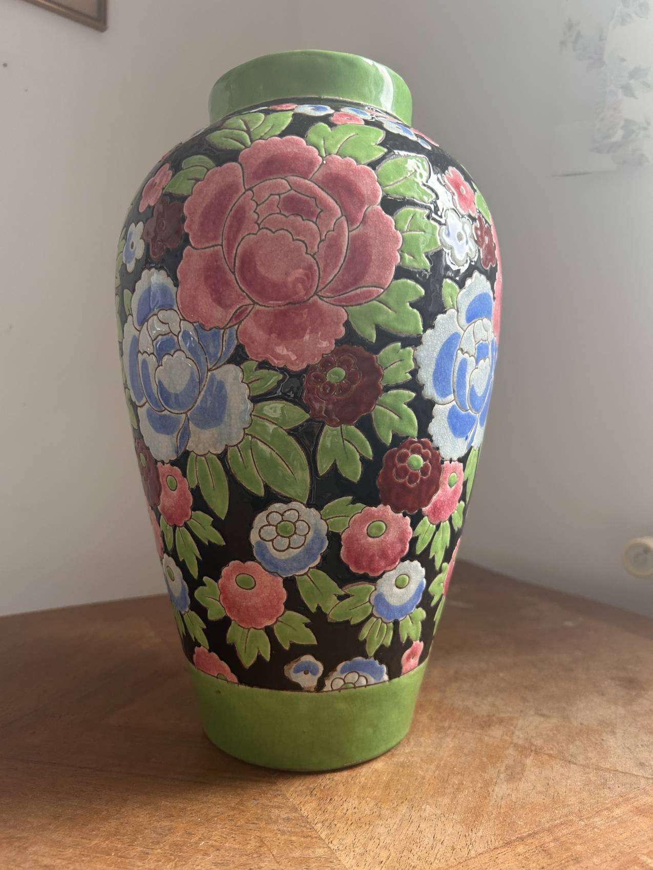 Large Keramis vase – Art Deco period with peony motif