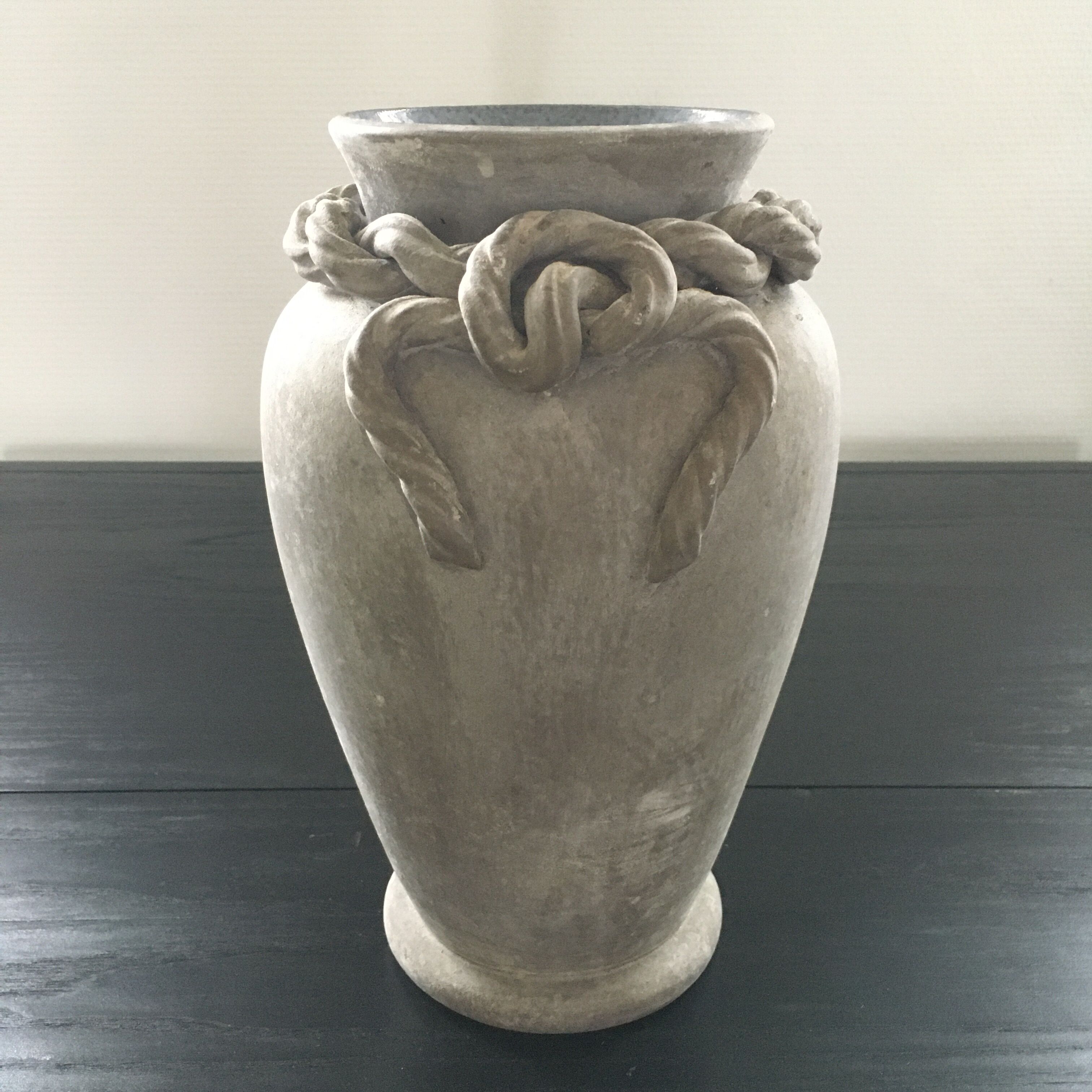Vase décor cordage en barbotine