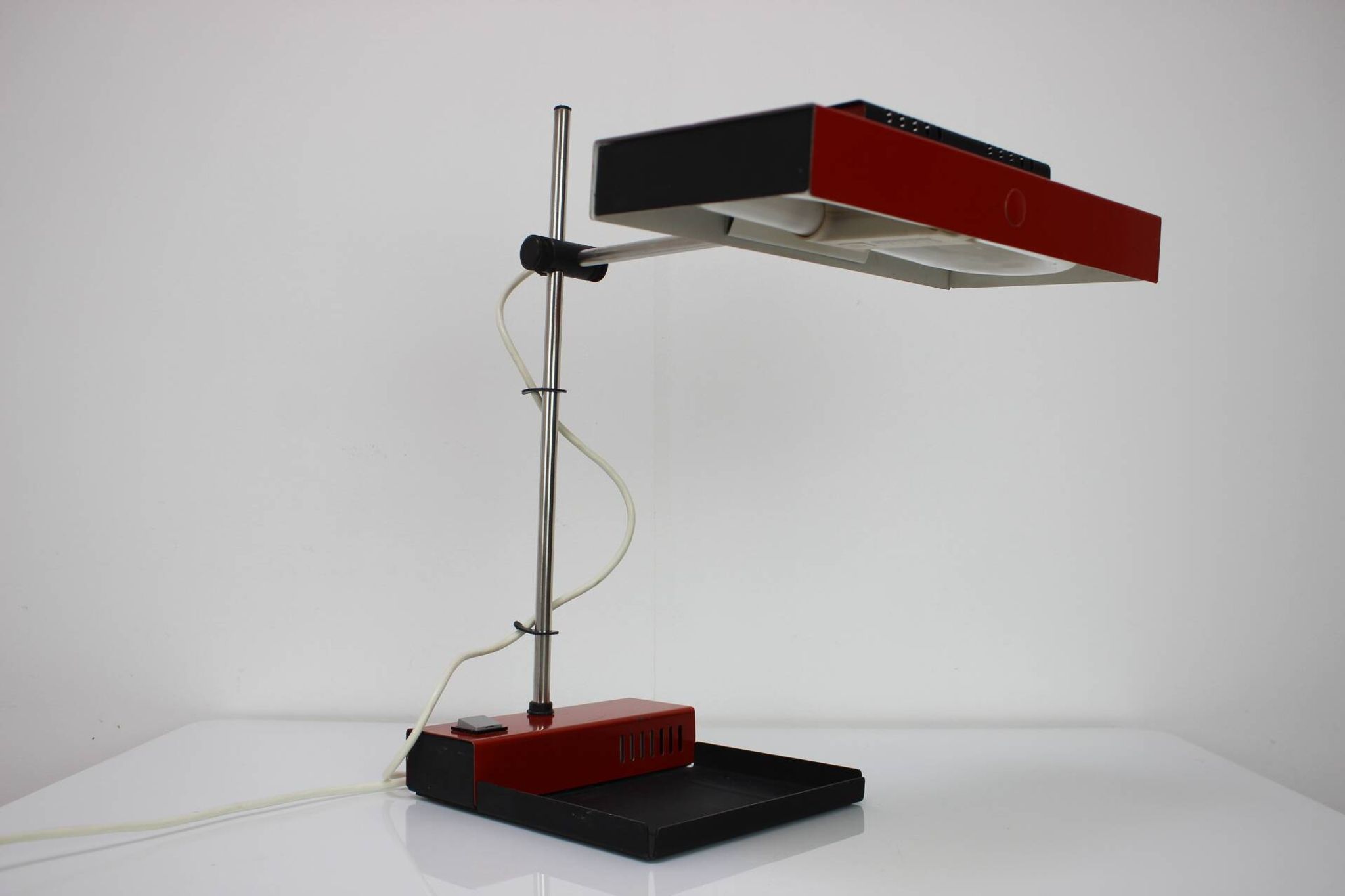 Lampe de table par Josef Mára, pour Tesla, années 1990, Tchécoslovaquie