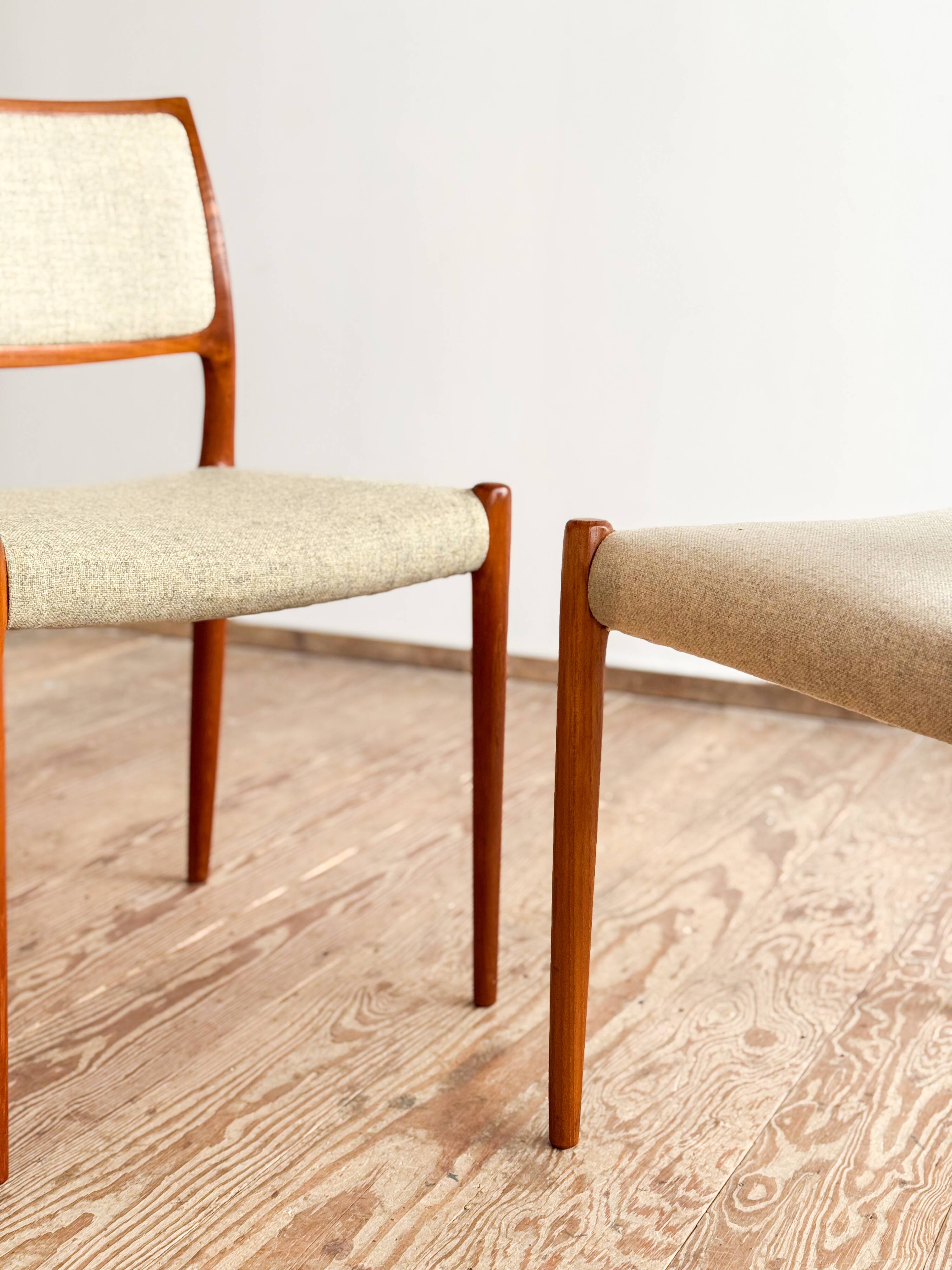 Paire de chaises modèle 80 de Niels O. Møller, Denmark