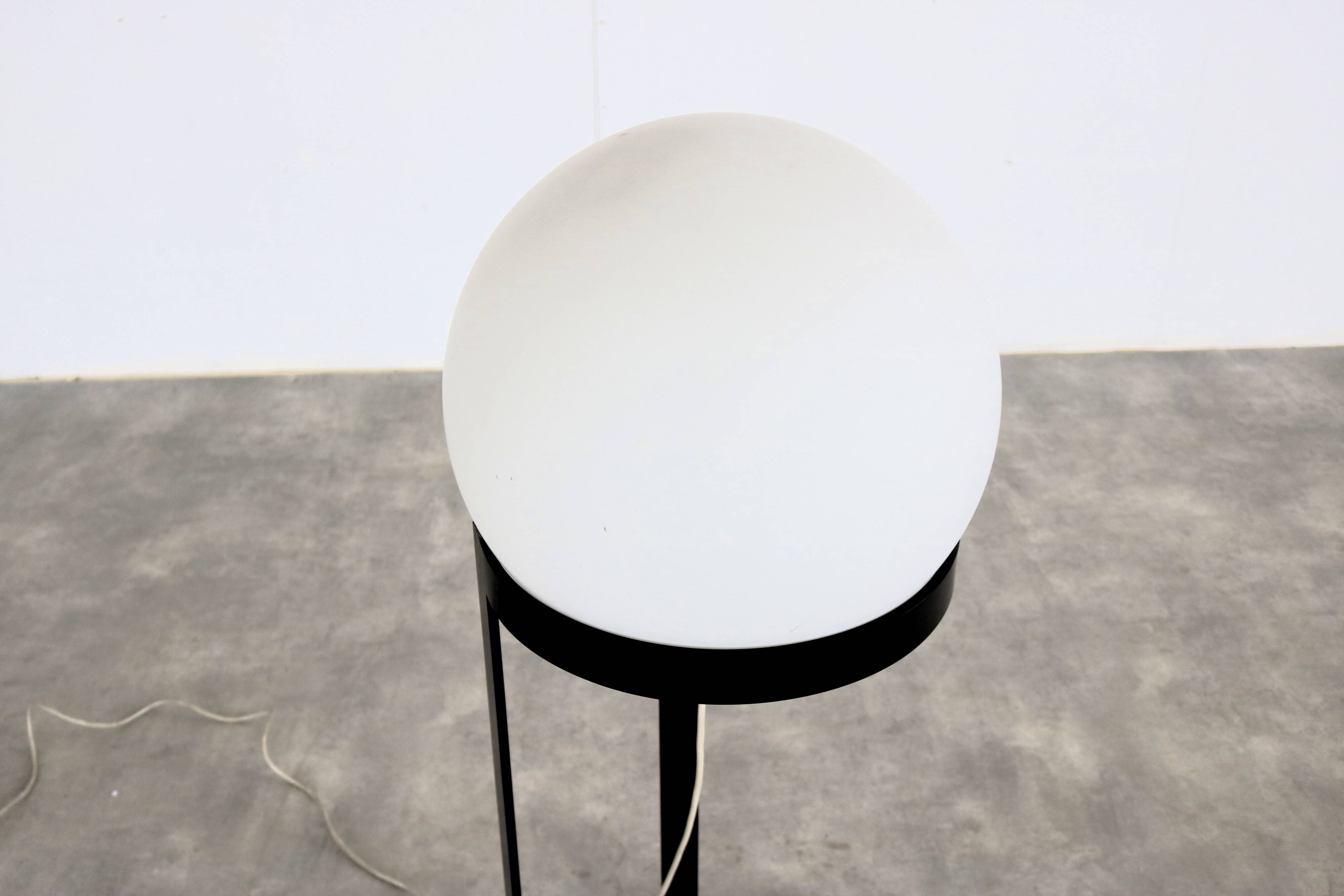 vintage floor lamp | lamp | Globe | 1980s