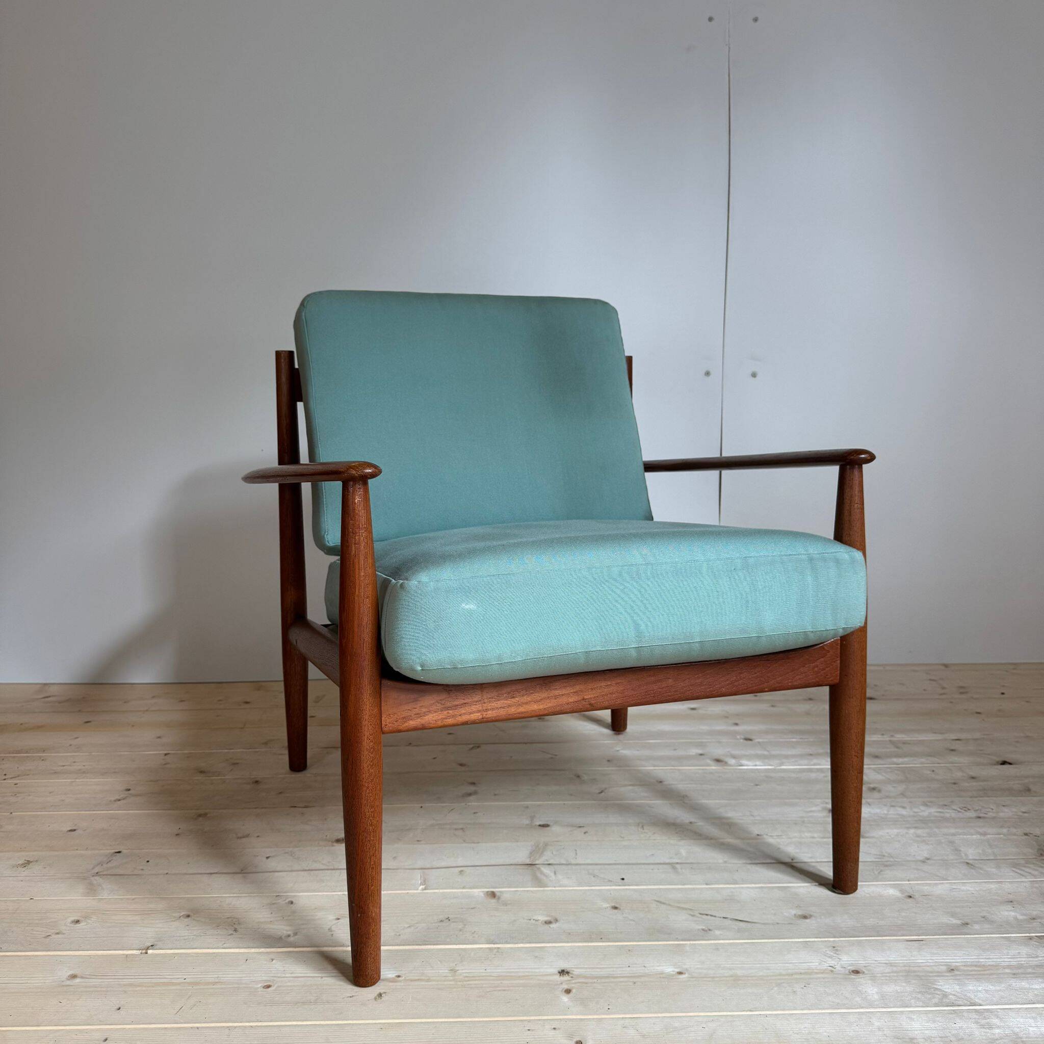 Grete Jalk armchair for France and Son, Denmark 1960