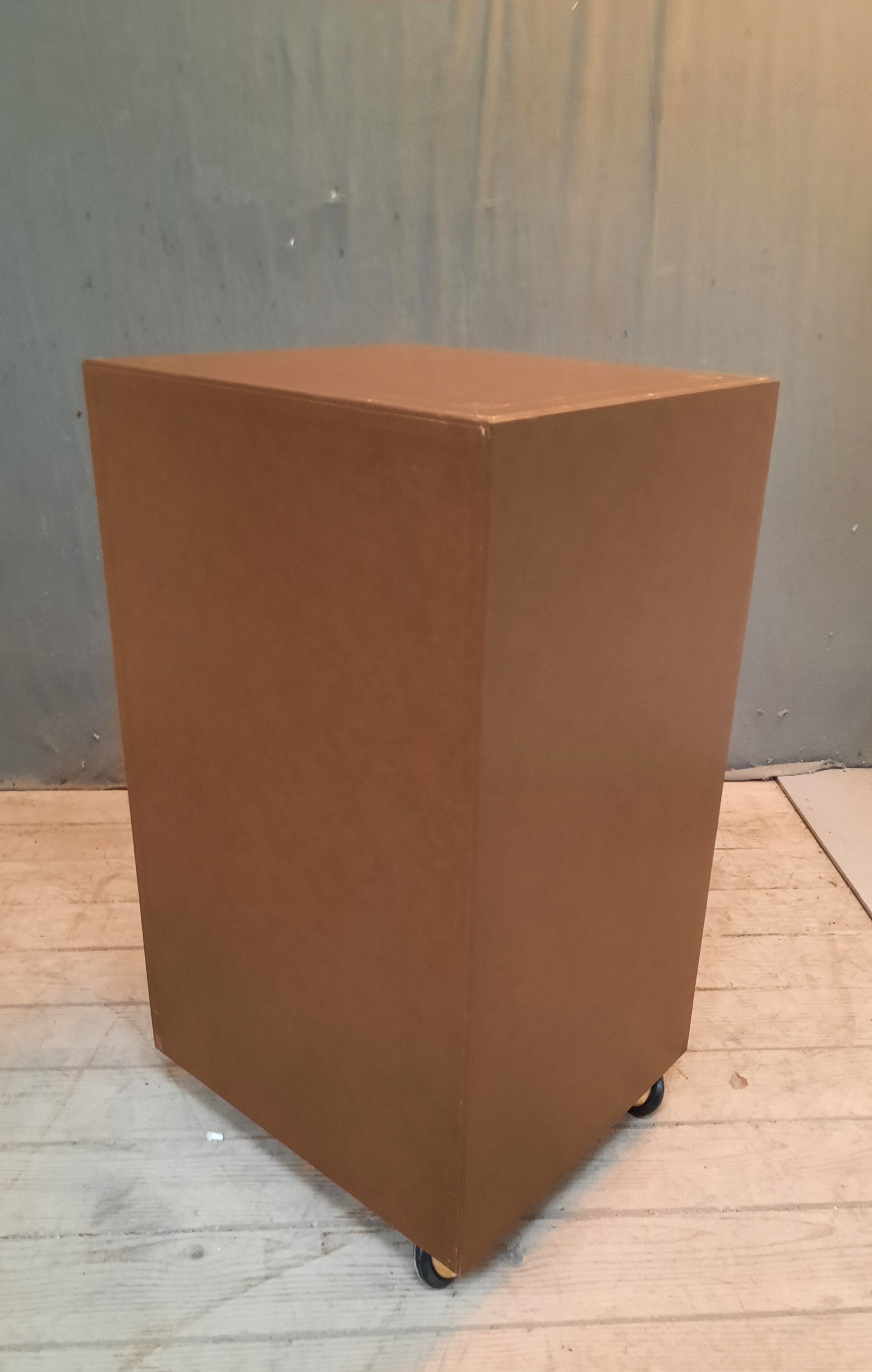 Leather cardboard maker