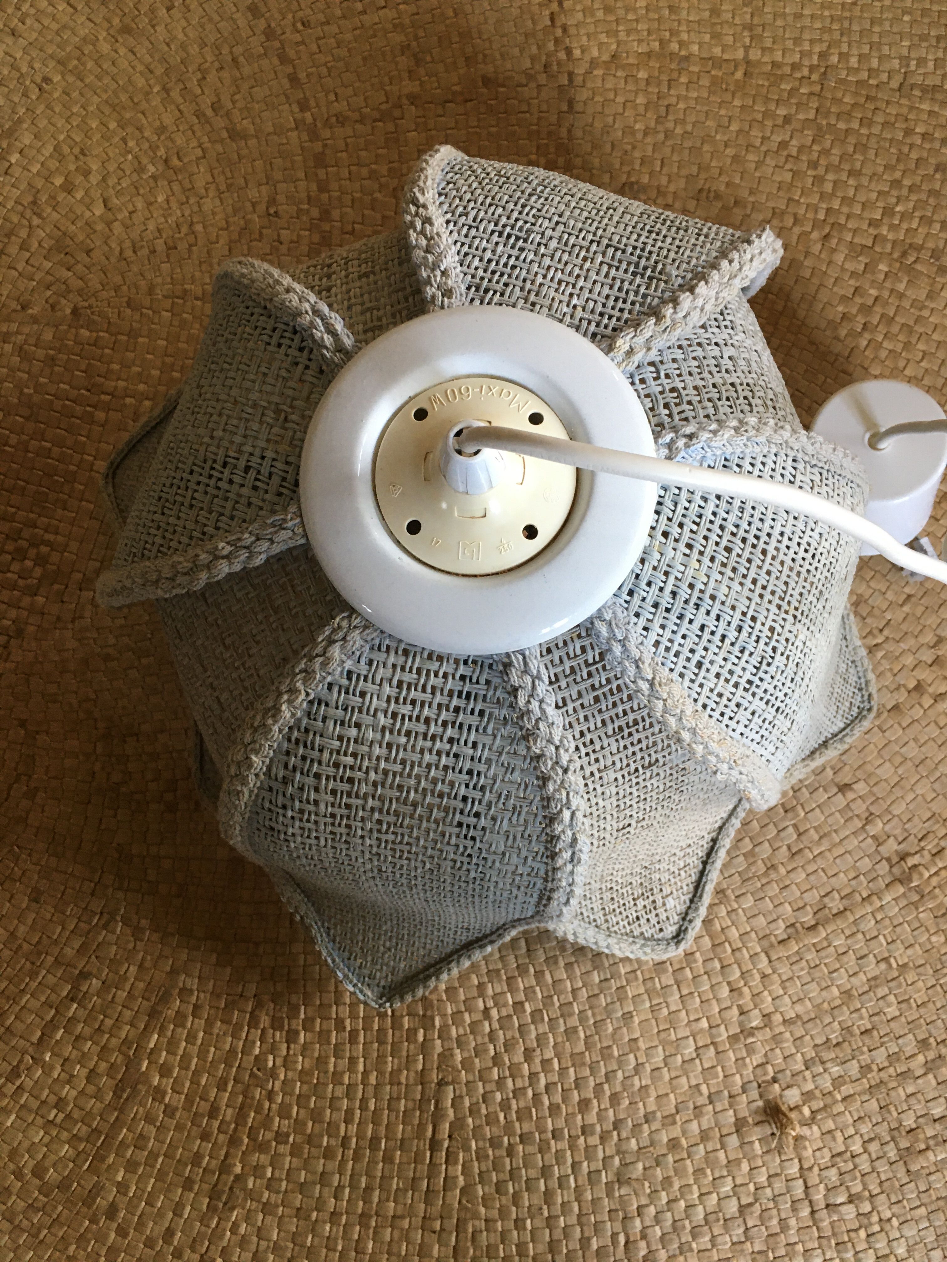 Flower hanging lamp