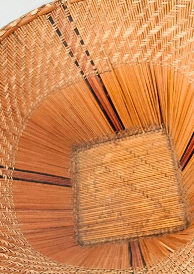 Vintage Mossi woven straw basket - Handicraft