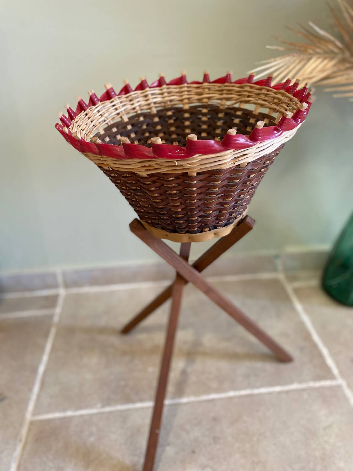 Vintage plant stand