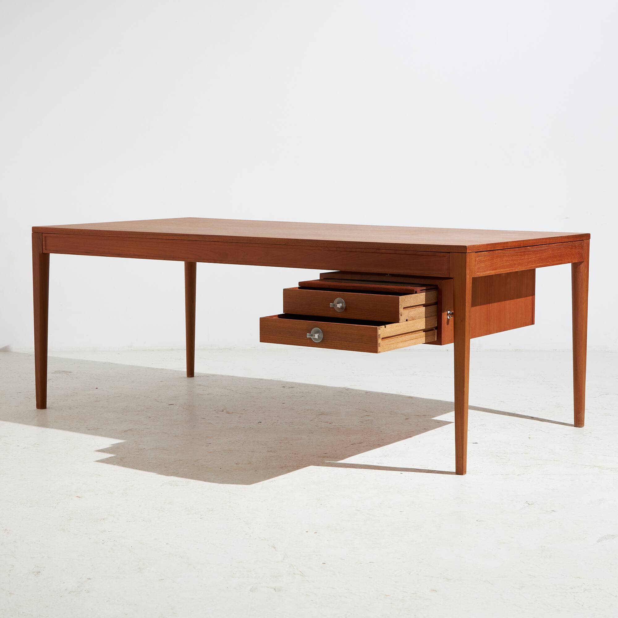 Restored Teak ‘Diplomat’ desk by Finn Juhl for France & Søn, 1950s (MK9758)