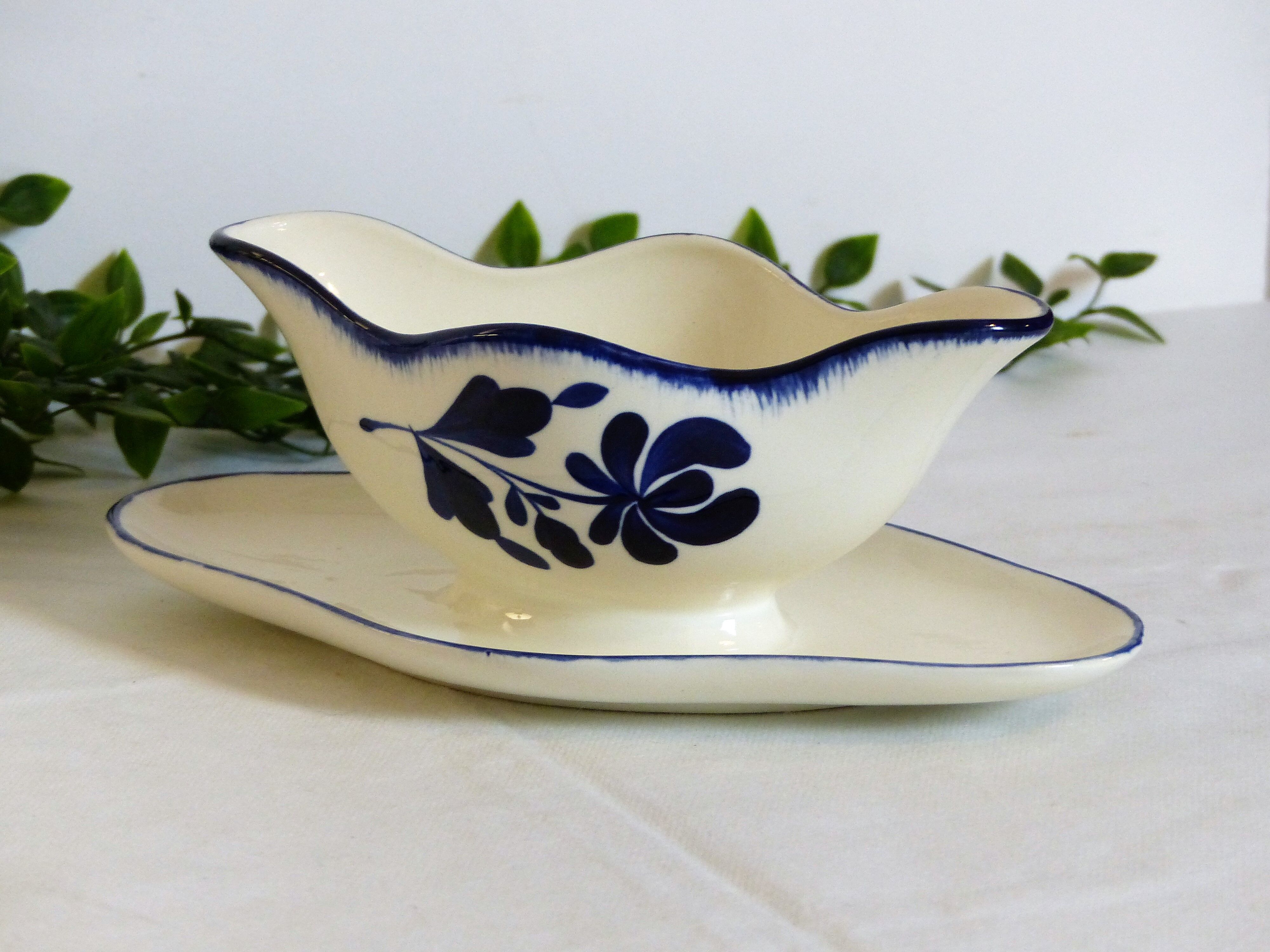 Sauce dish Salins-Les-Bains