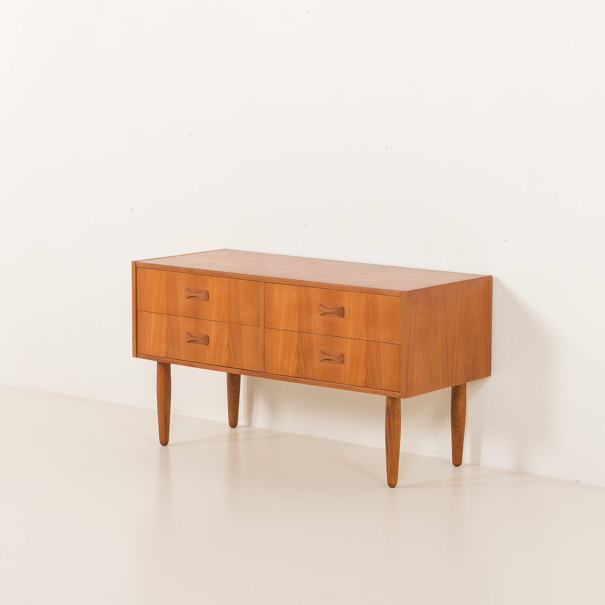 Small Danish teak sideboard with 4 drawers, 1960s