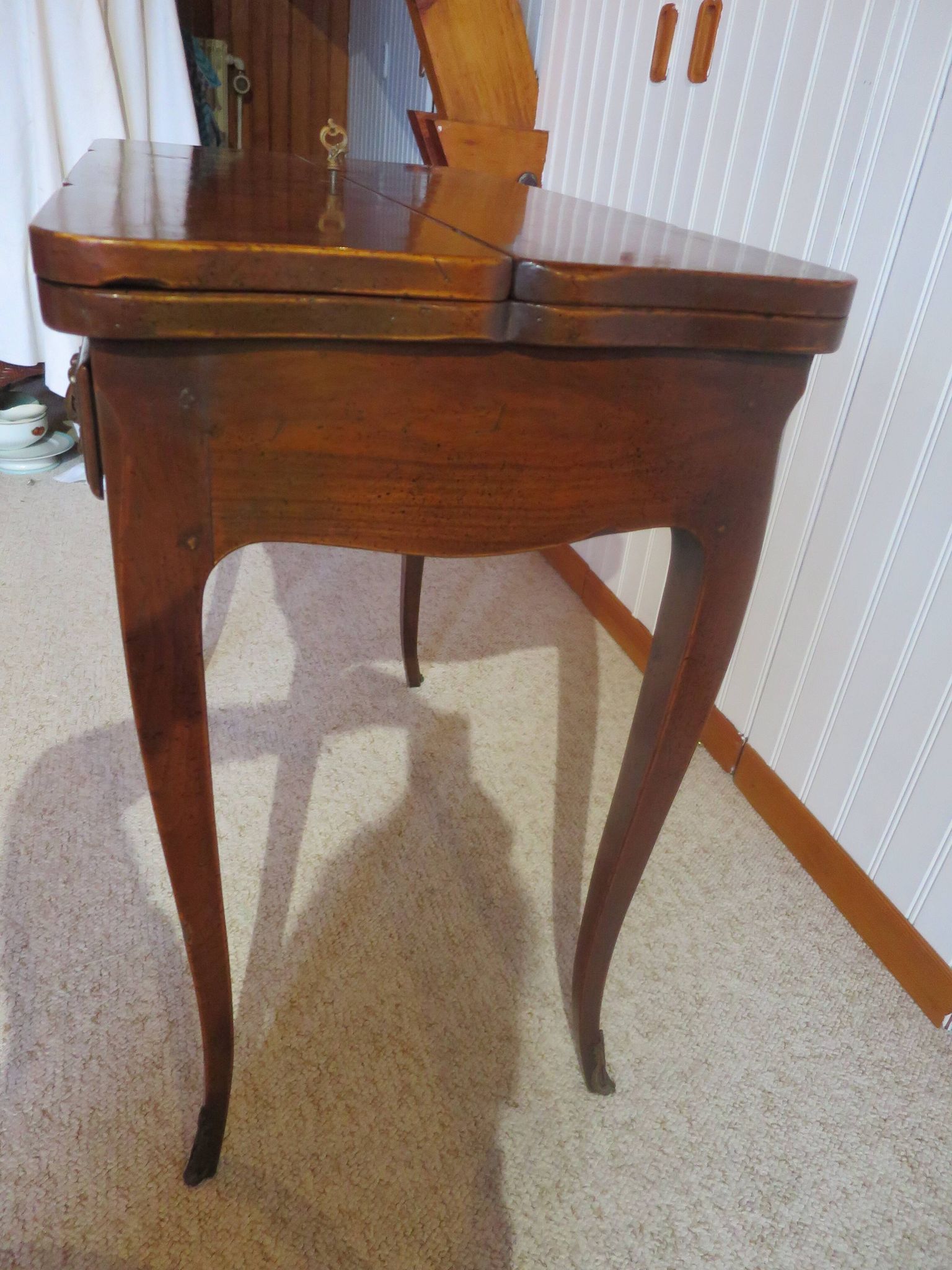 Secretary with mechanism - 4 secret drawers - lock - marquetry chessboard - 1950