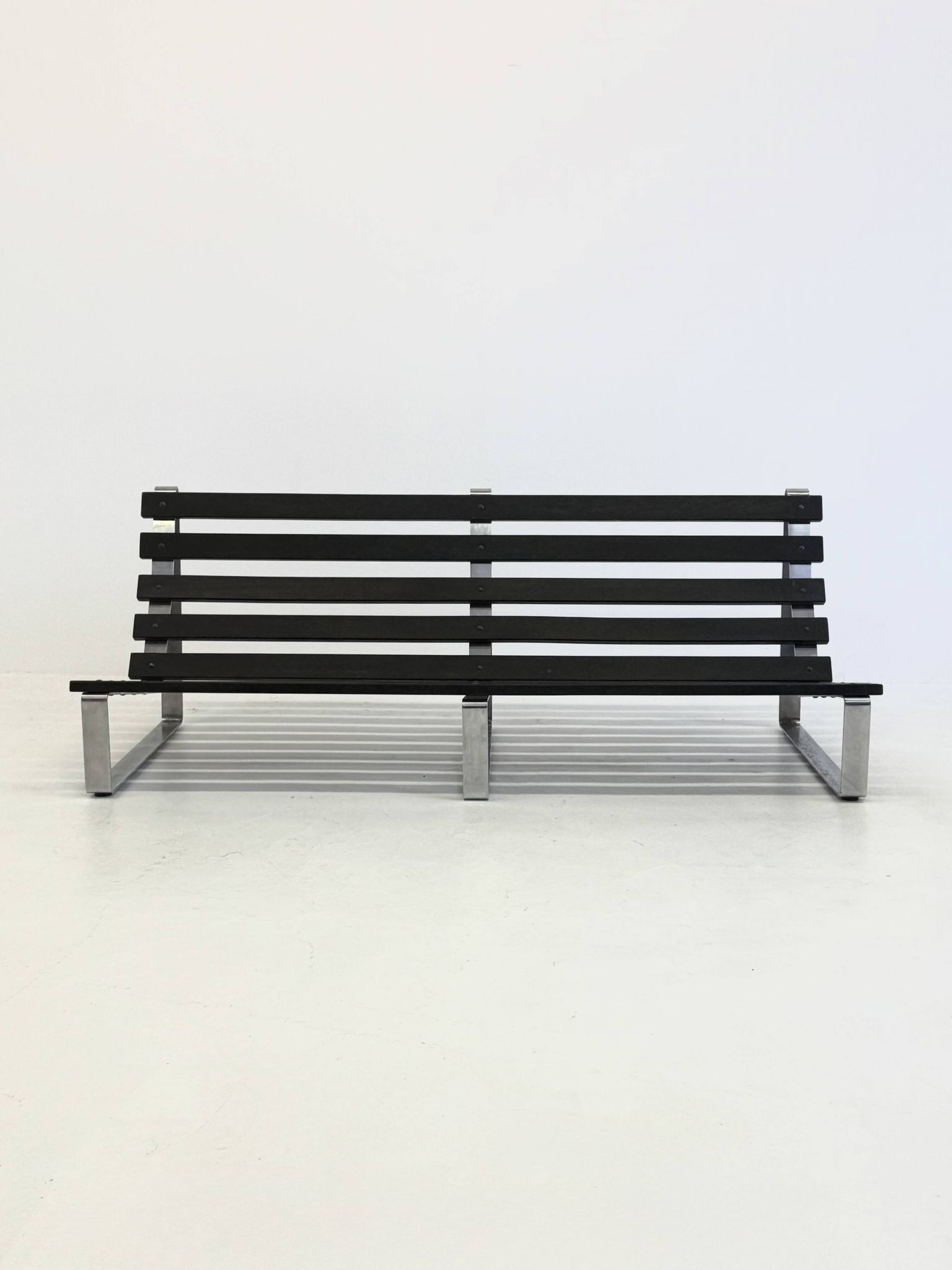 Vintage slatted bench by Kho Liang Ie for Artifort