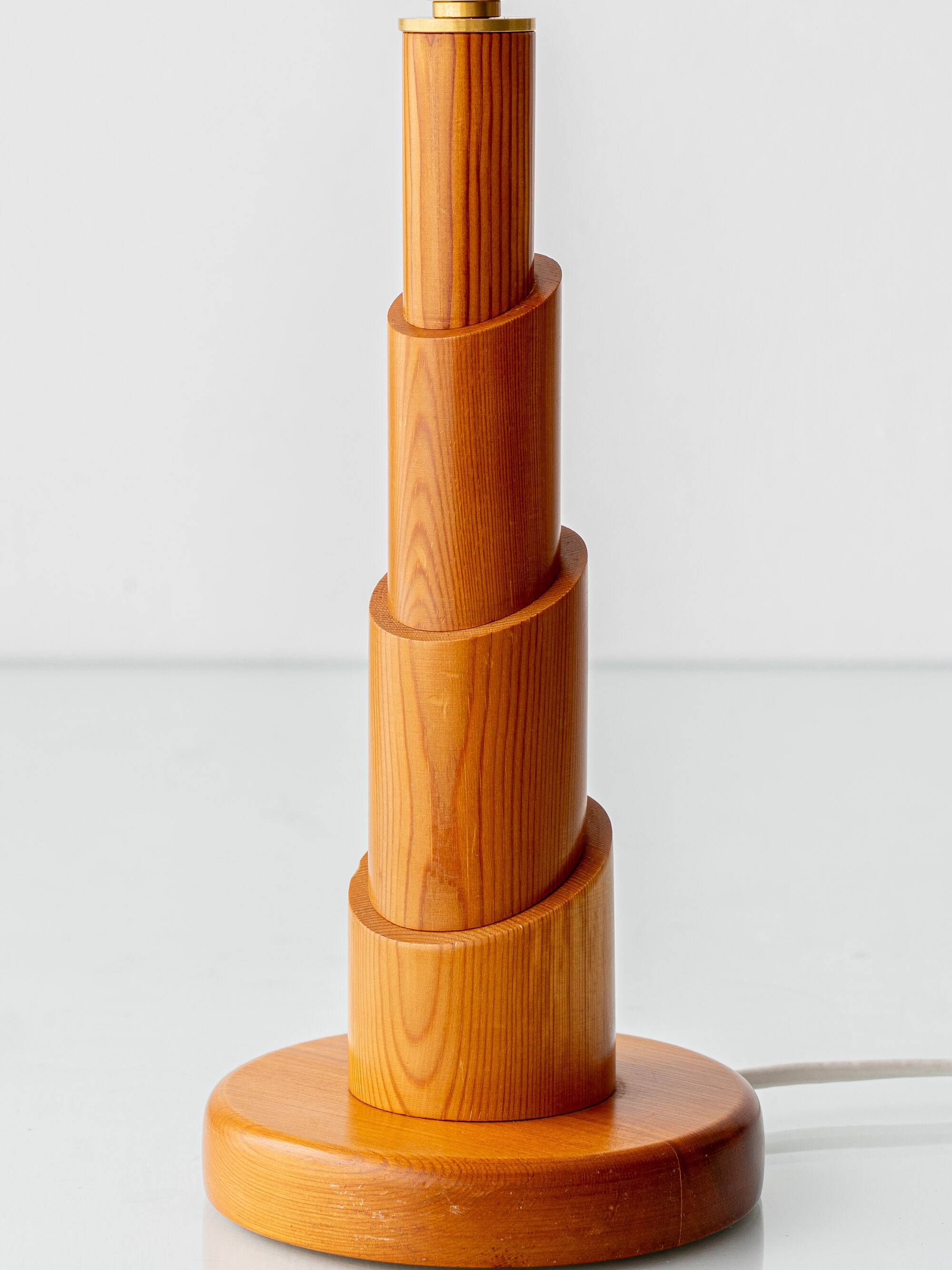 Scandinavian Modern Sculptural Solid Pine Table Lamp, circa 1970s
