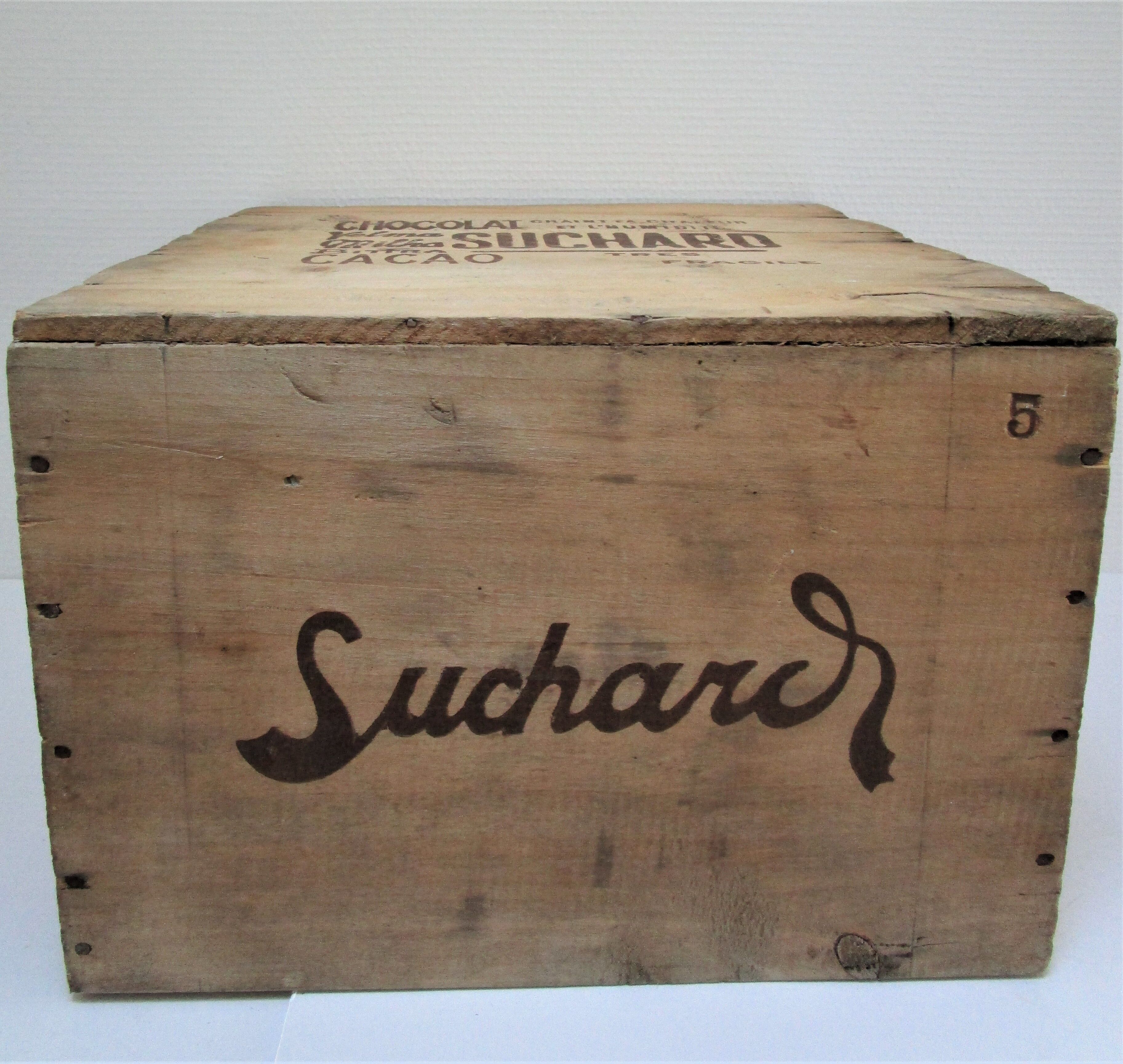Vintage Skated Wood Case Suchard