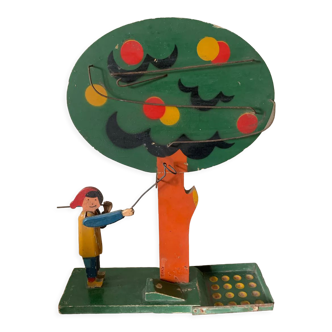 Game of apple picker
