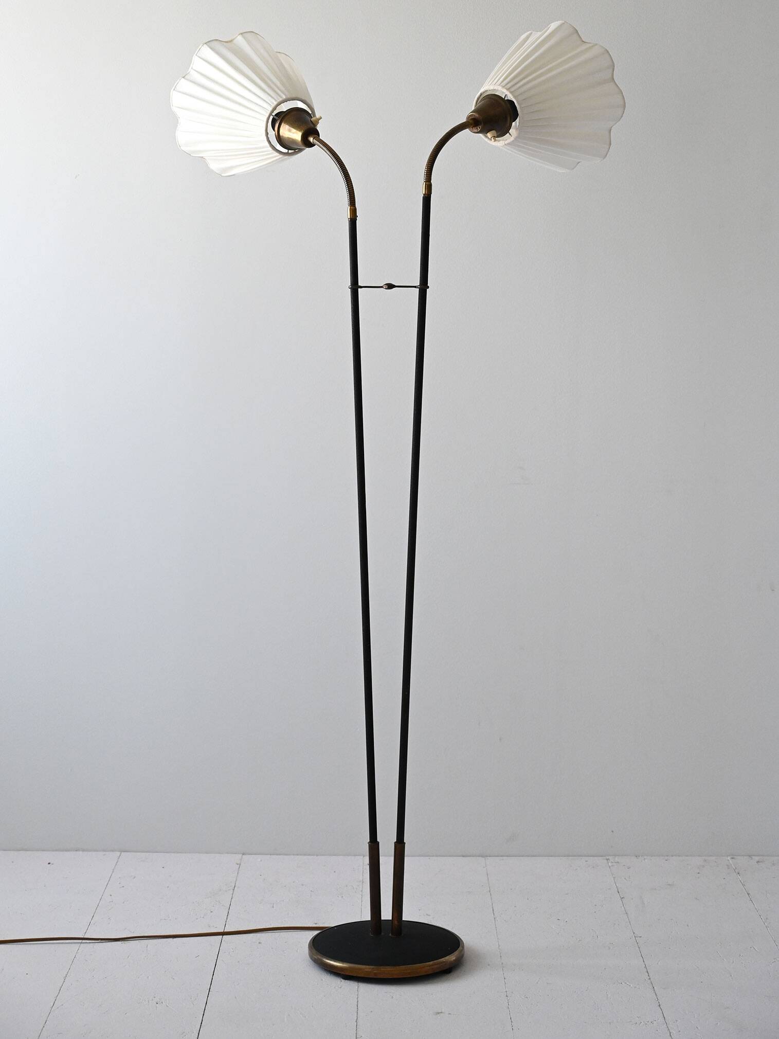 2-light floor lamp in black metal