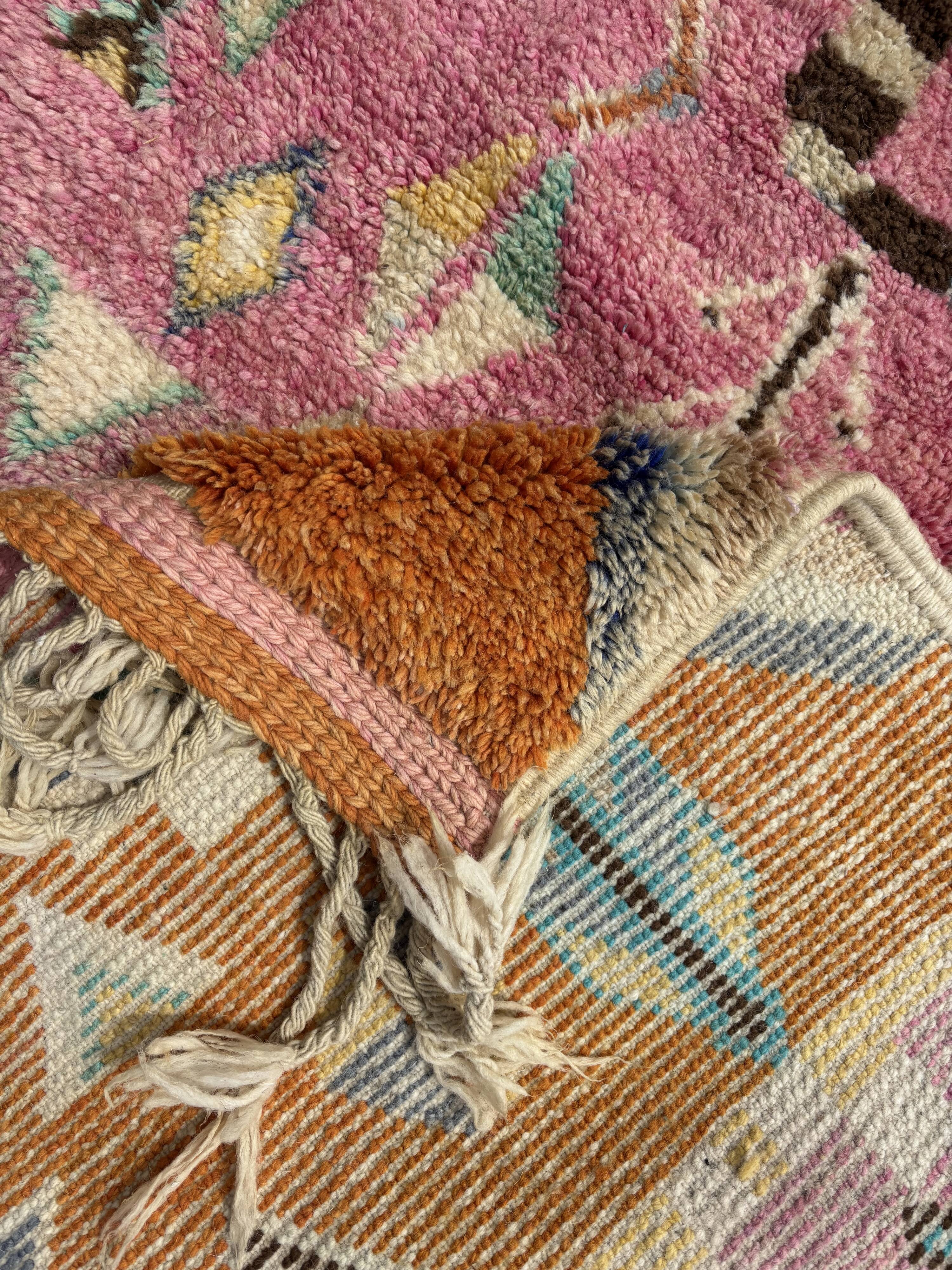 Moroccan shaggy wool rug