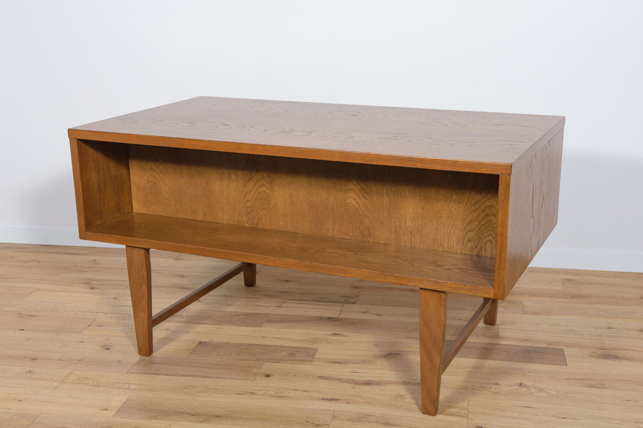 Mid-century freestanding oak desk, 1960s
