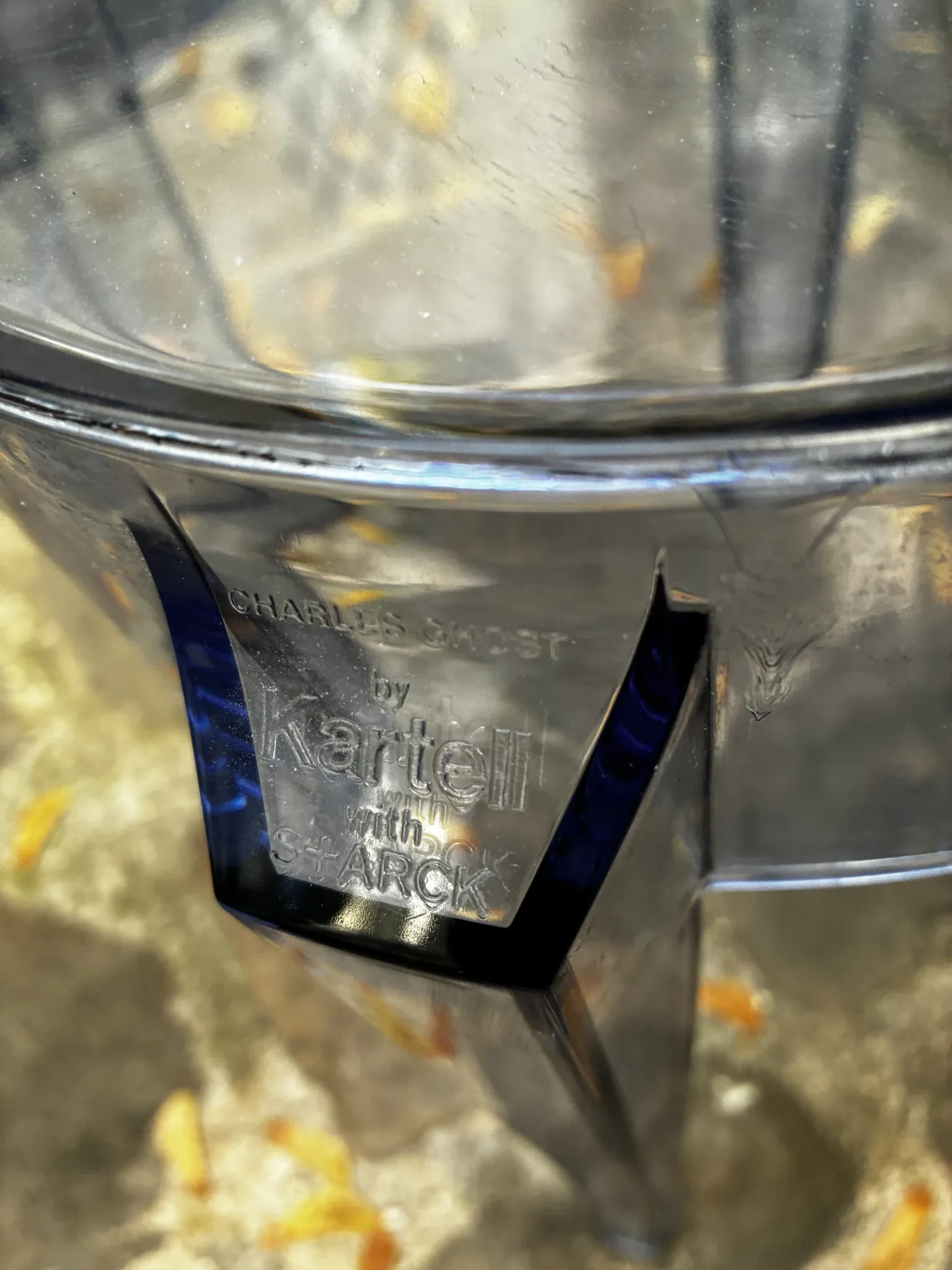 Tabouret bas Charles Ghost  Kartell Philippe Stark