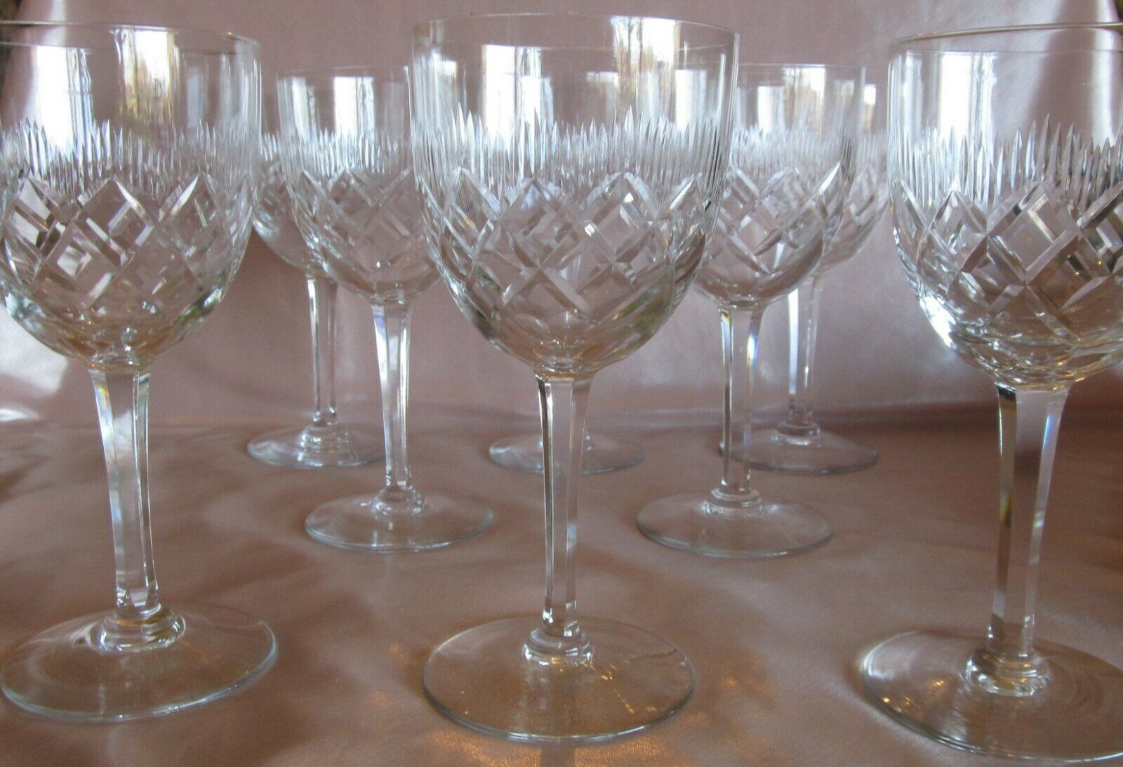 Suite 8 large crystal water glasses cut Baccarat St. Louis