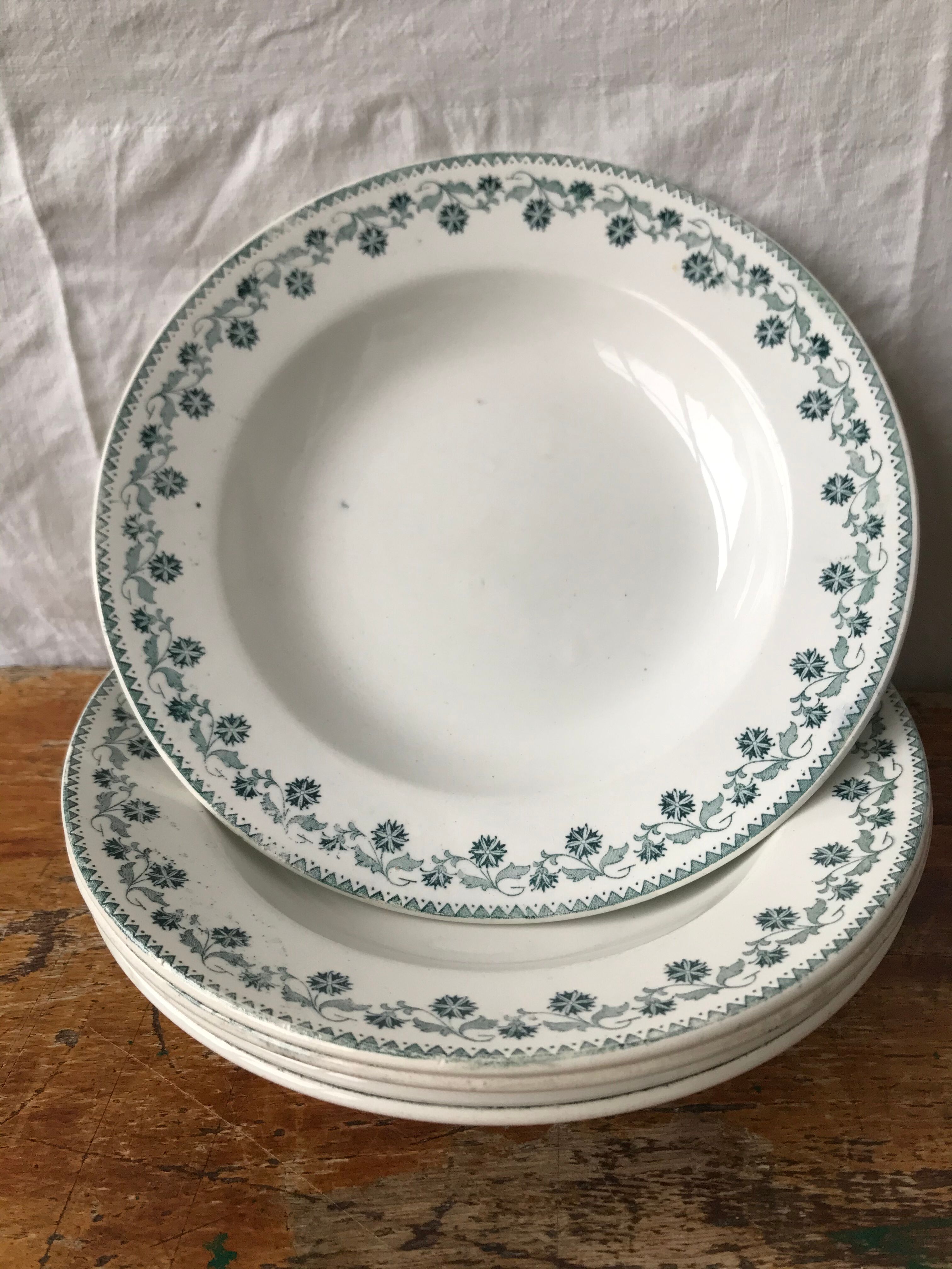 5 soup plates Moulin des louos