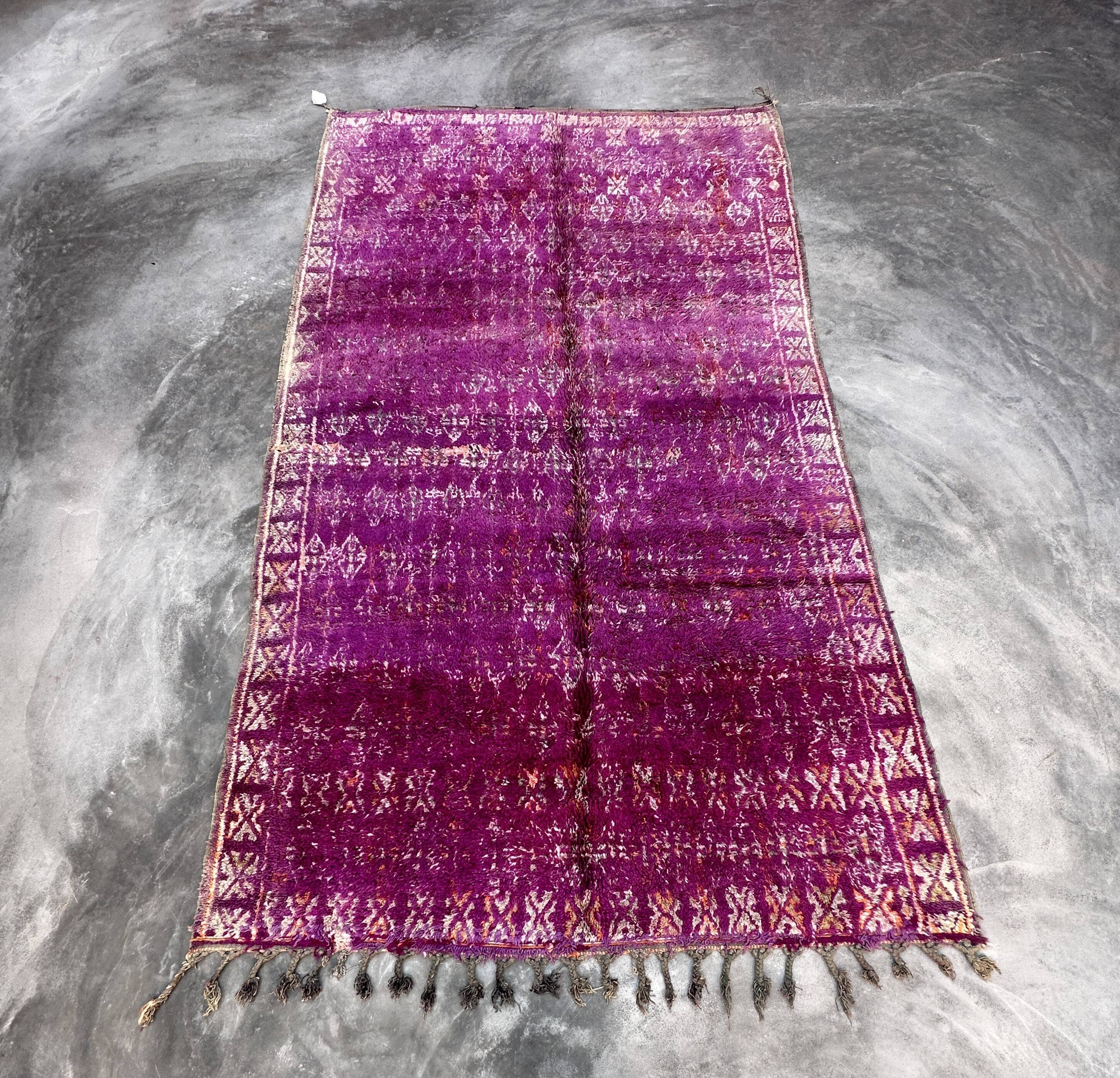 Moroccan rug - 217 x 358 cm