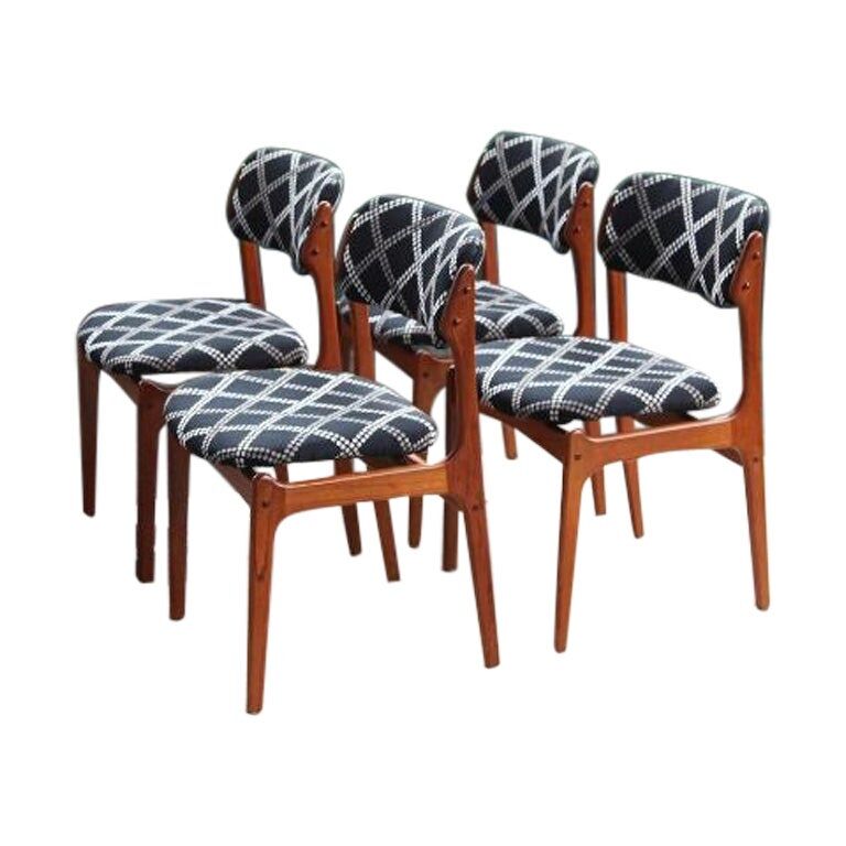 Ensemble de 4 chaises de salle à manger danoises Erik Buch