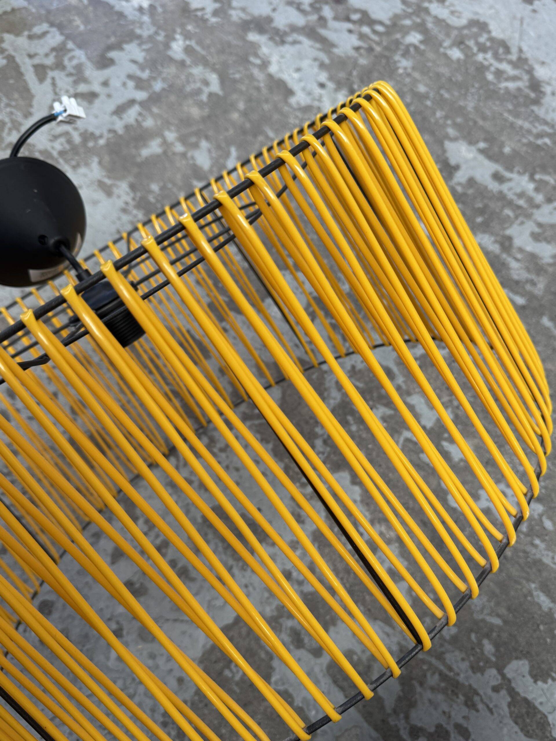 Suspension scoubidou