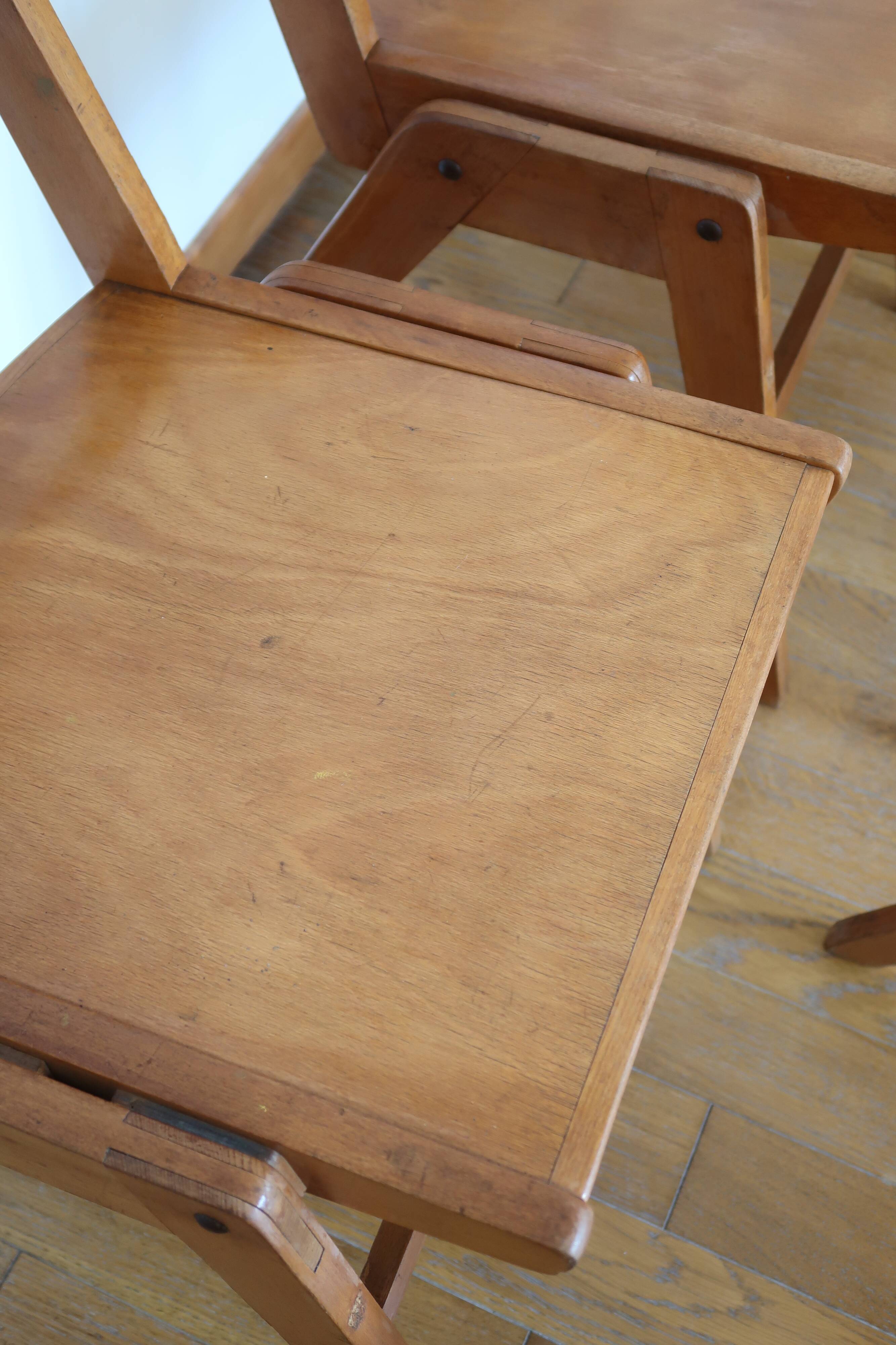 Set of 12 Scandinavian chairs compass feet