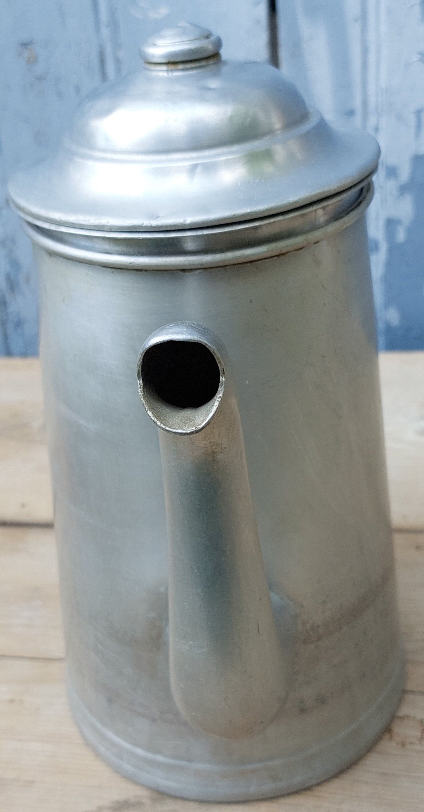 Aluminum coffee maker