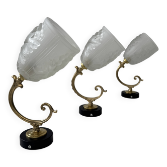 Lot 3 anciennes appliques en verre moule  vintage