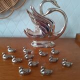 Set of 12 place-marked swans with names