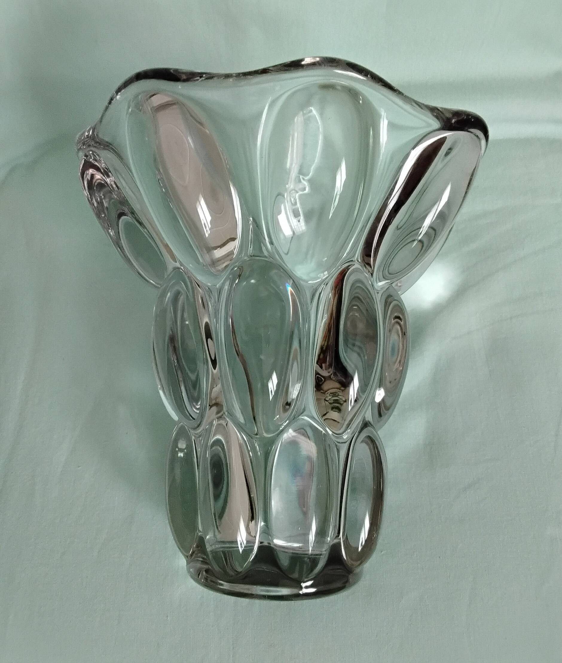 Vase en cristal d'Avesn