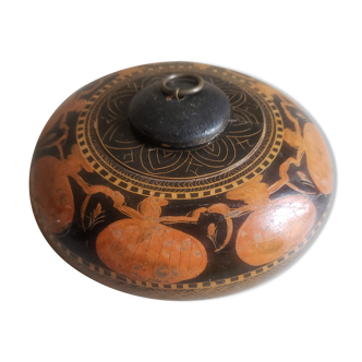 Round wooden box decorated with lid