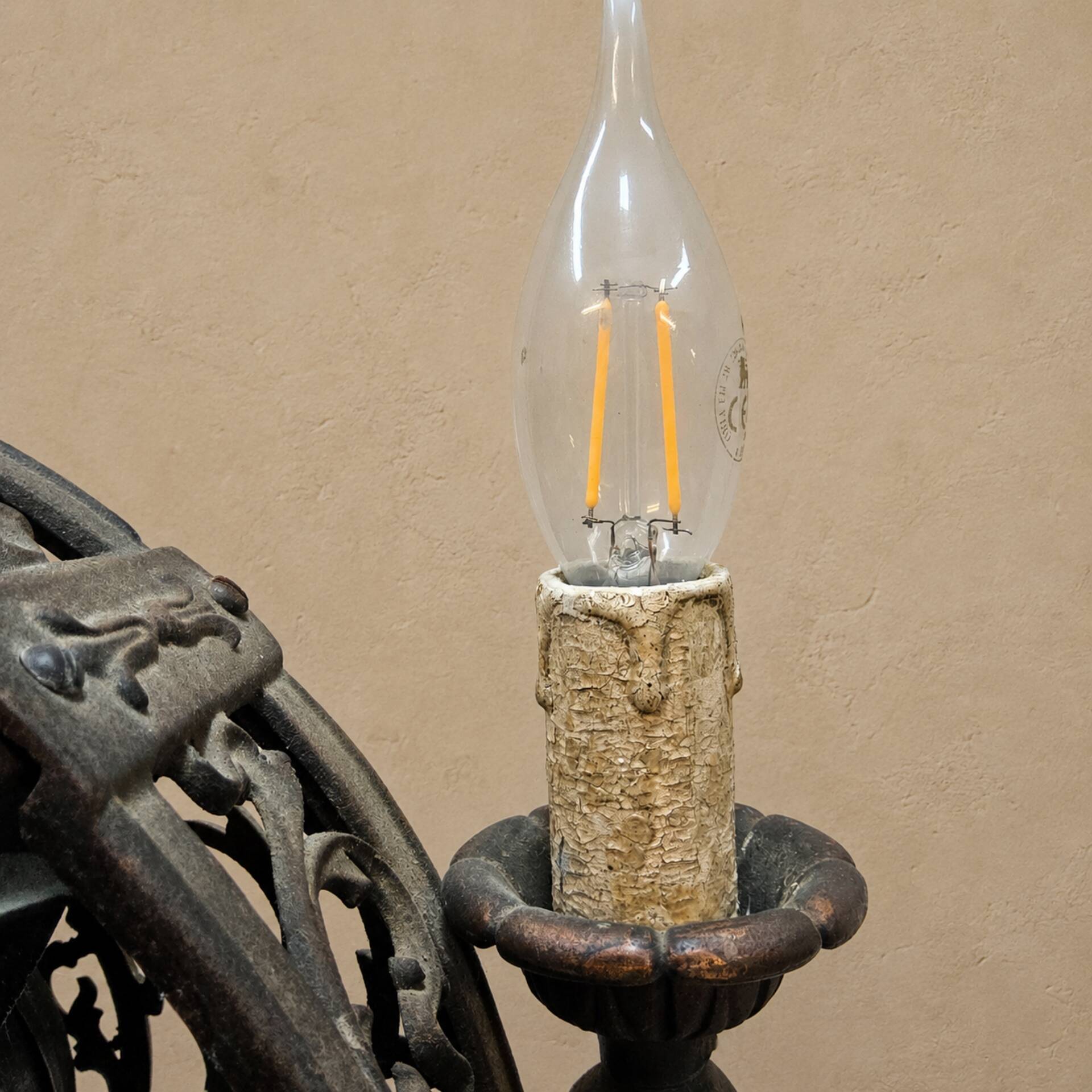 Antique Art Nouveau floor lamp with fan "Luminaire"