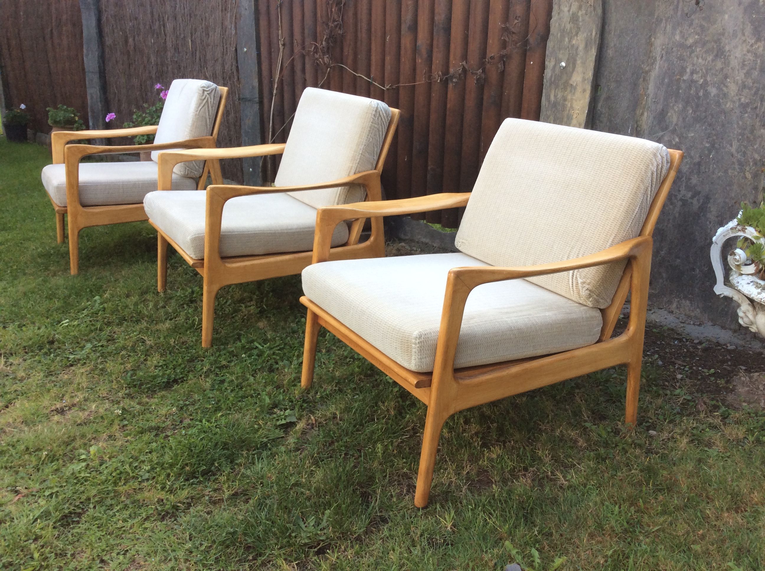 Vintage Scandinavian bench and armchairs of 4 pieces, 1 bench and 3 armchairs.