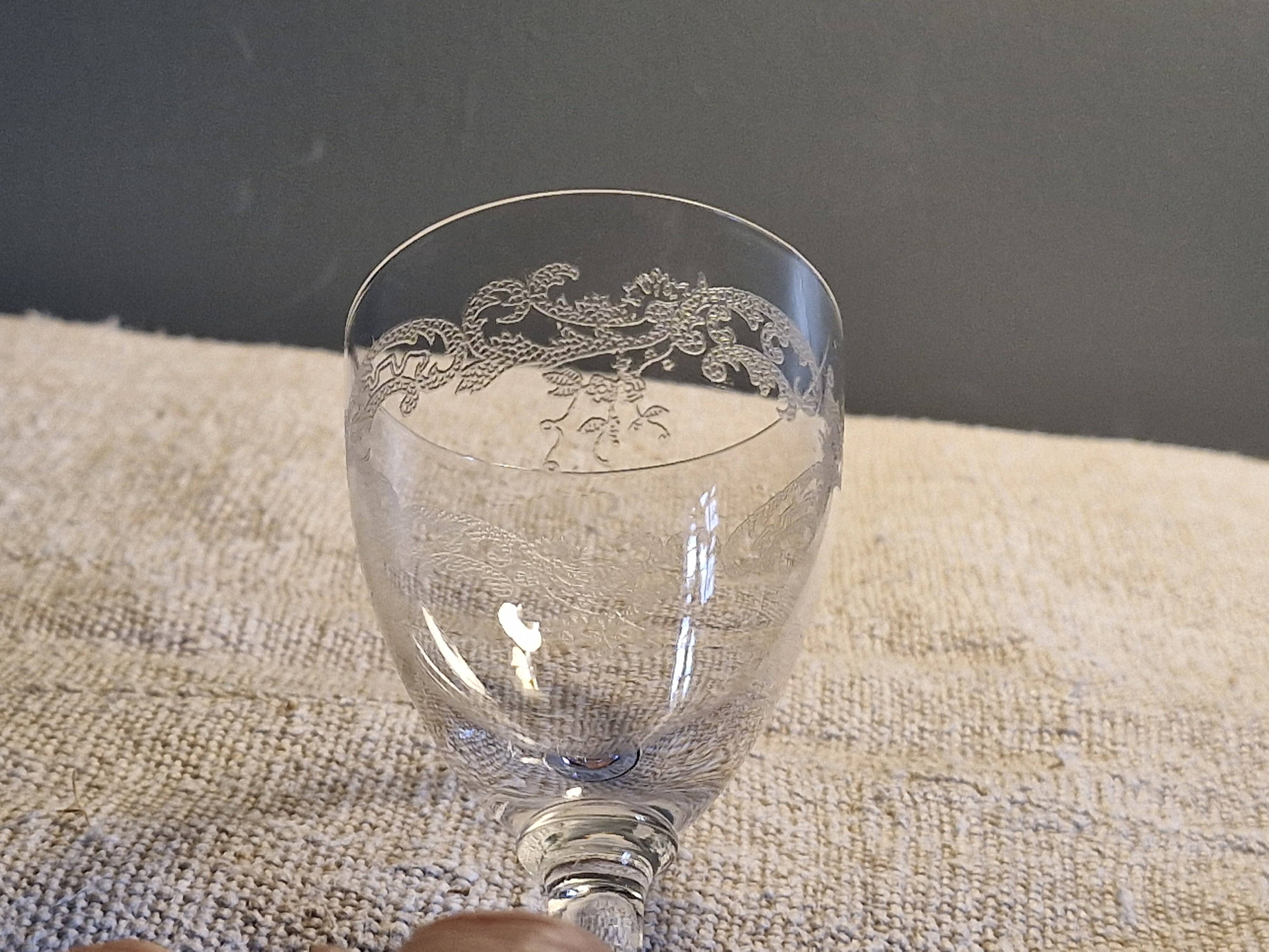 Baccarat 10 small antique glasses for white wine/port