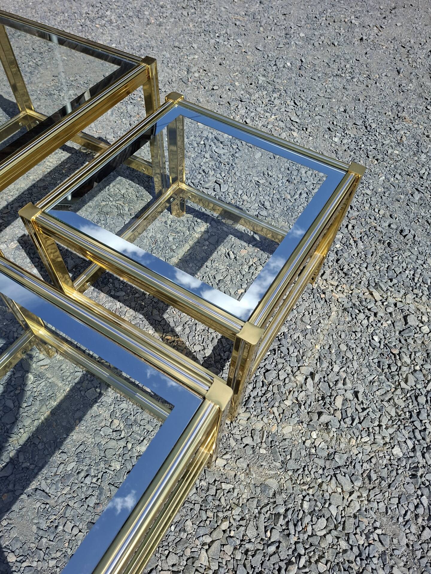 Nest of coffee tables 1970 Roche Bobois