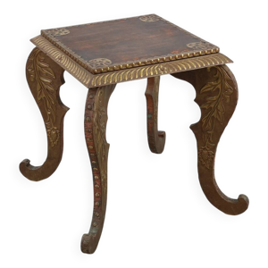 Table d'appoint arts