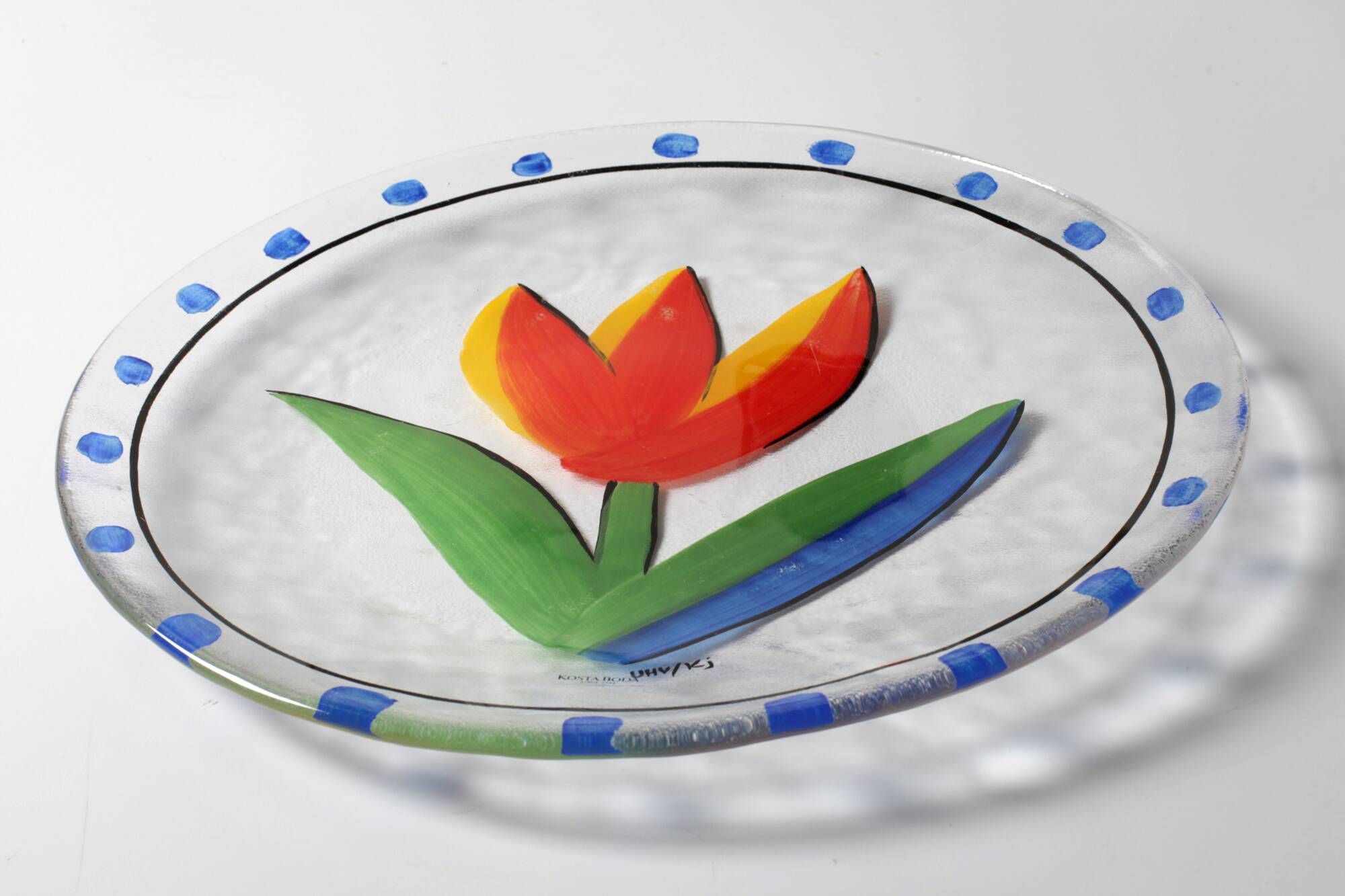 Vintage Kosta Boda Tulip Flower platter by Ulrica Hydman Vallien / Sweden