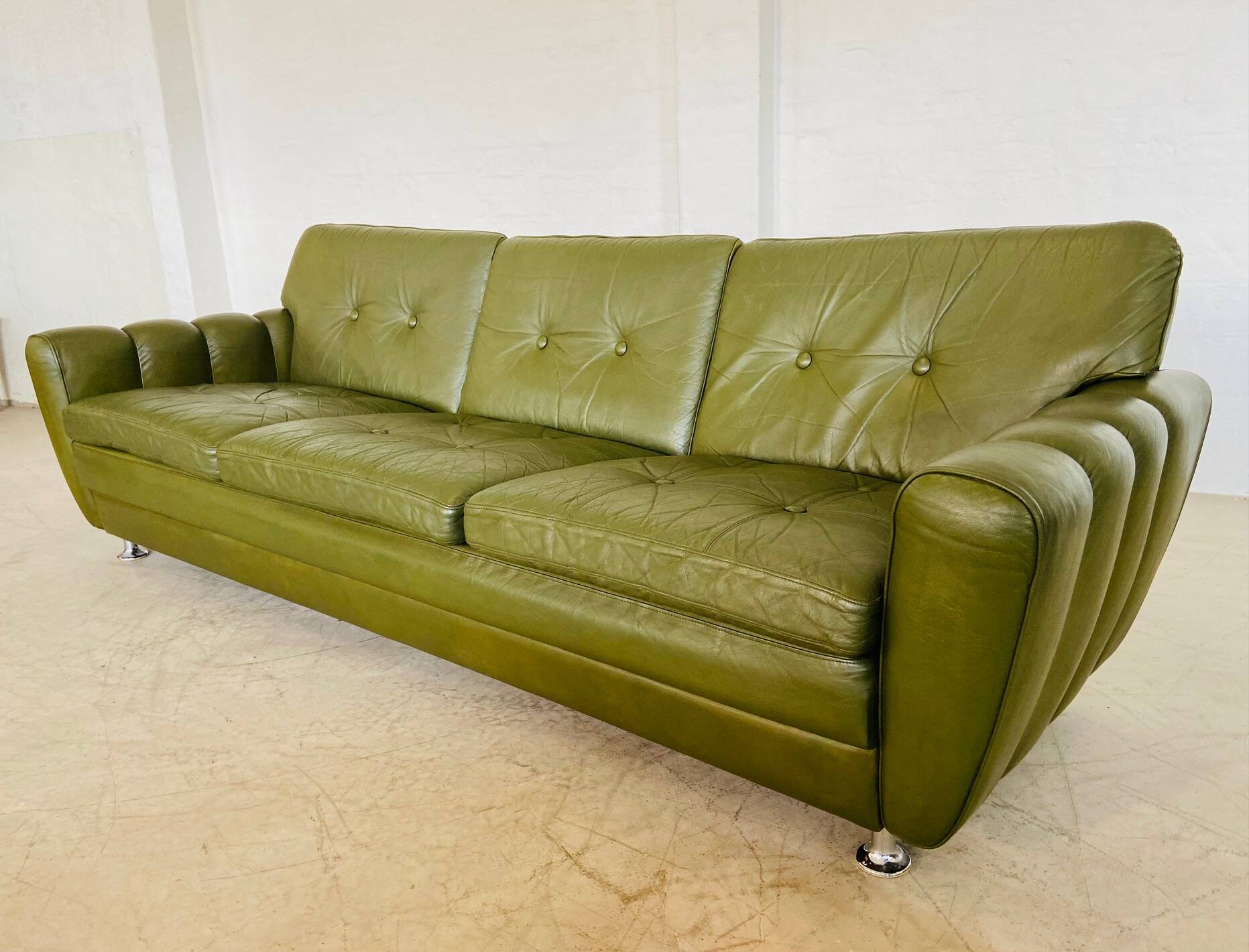 Vintage danish 3 person svend skipper lounge sofa in olive green leather