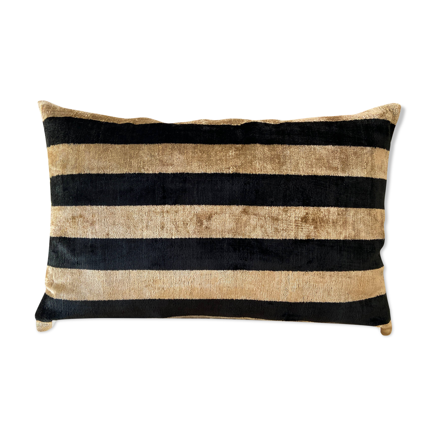 Cushion Ikat velvet black cream