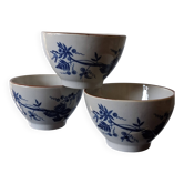 3 bols en céramique au décor floral bleu