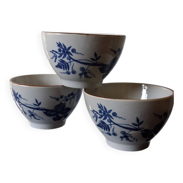 3 bols en céramique au décor floral bleu