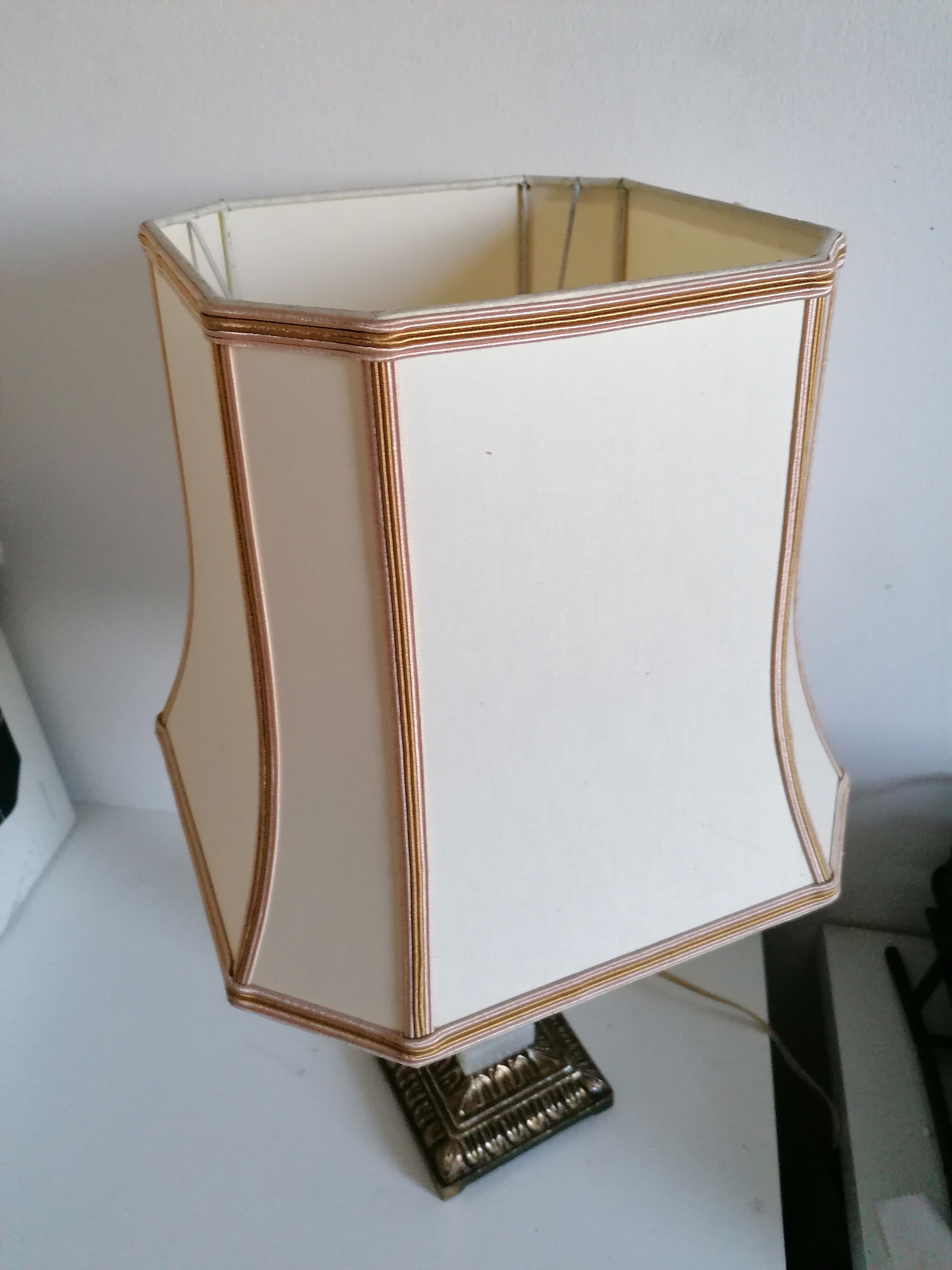 Bronze and alabaster foot lamp vintage art deco style