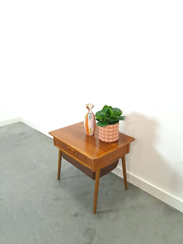 Commode à coudre en placage de Suède