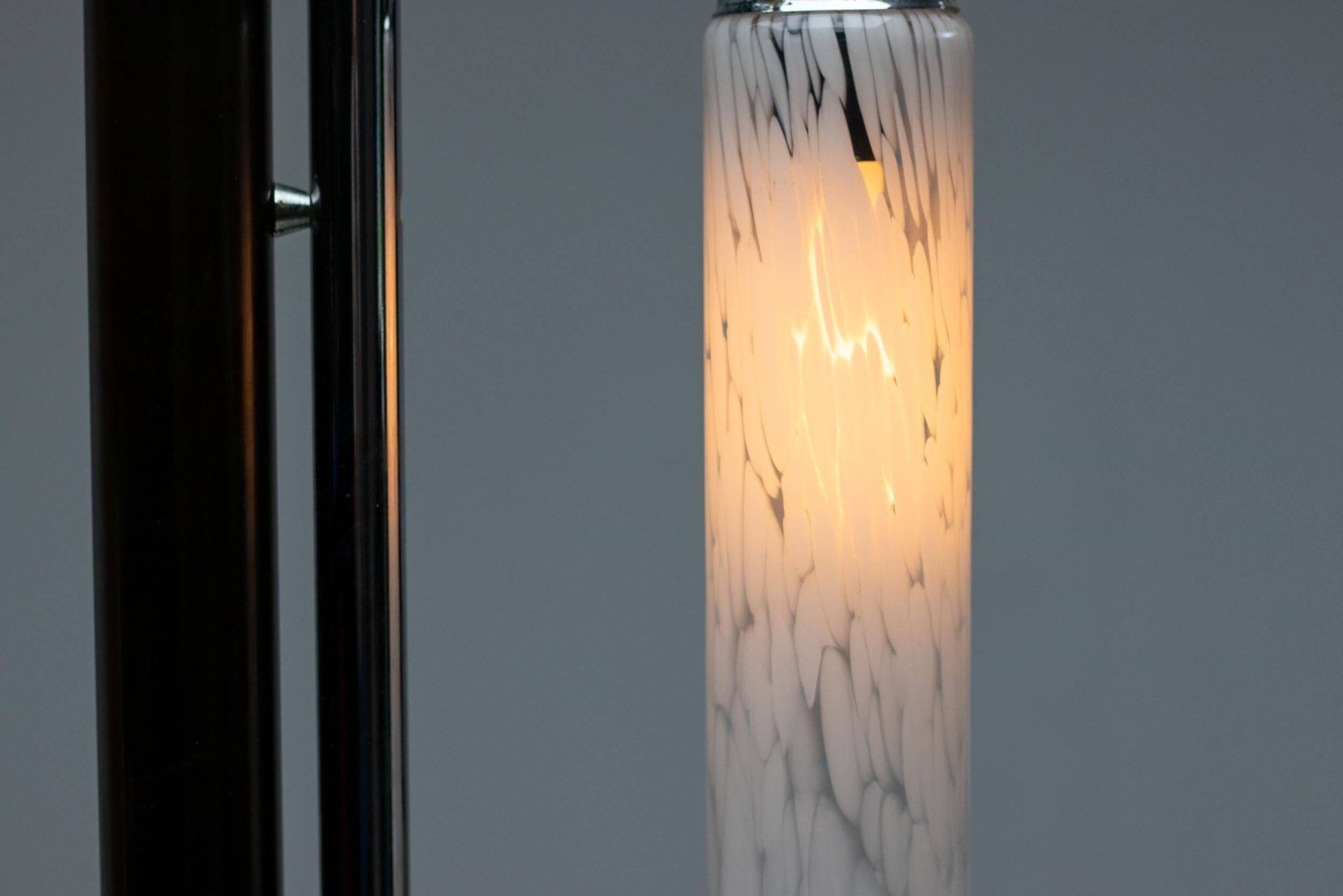 Modern Murano glass floor lamp from the mid-20th century by Carlo Nason for Mazzega.